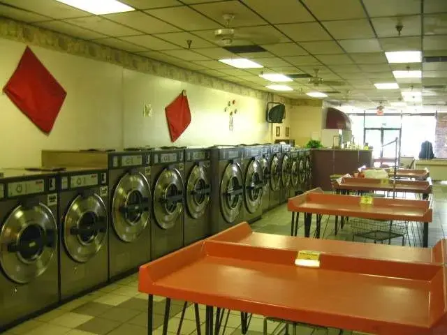 Laundry Room of Brandon thumbnail 15