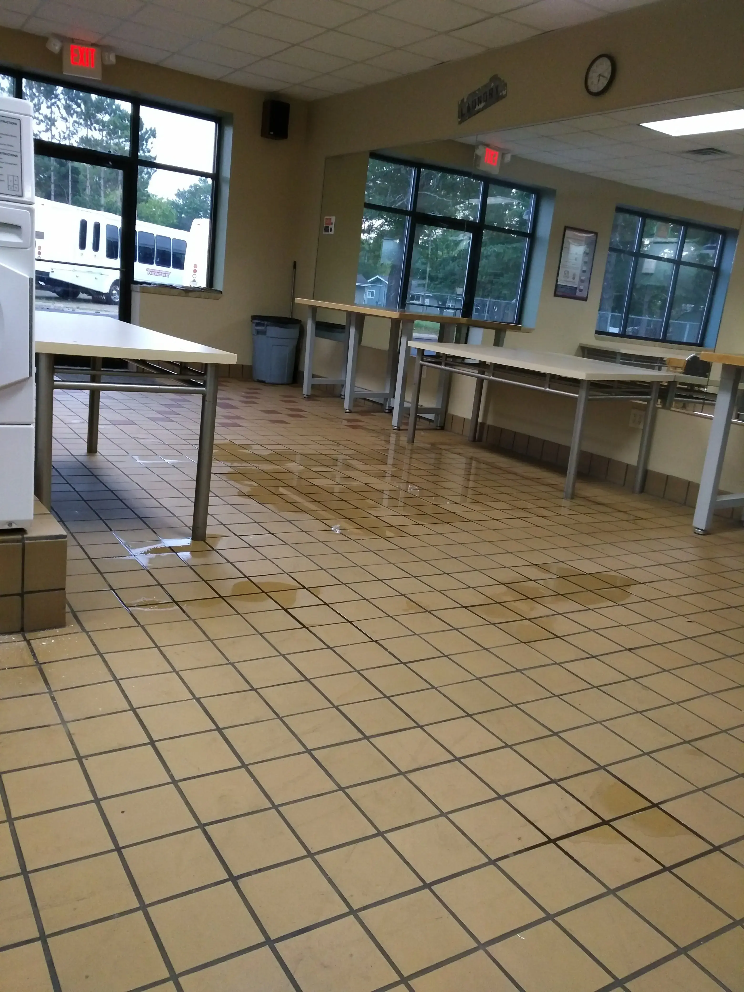 Laundry Room - Image 6