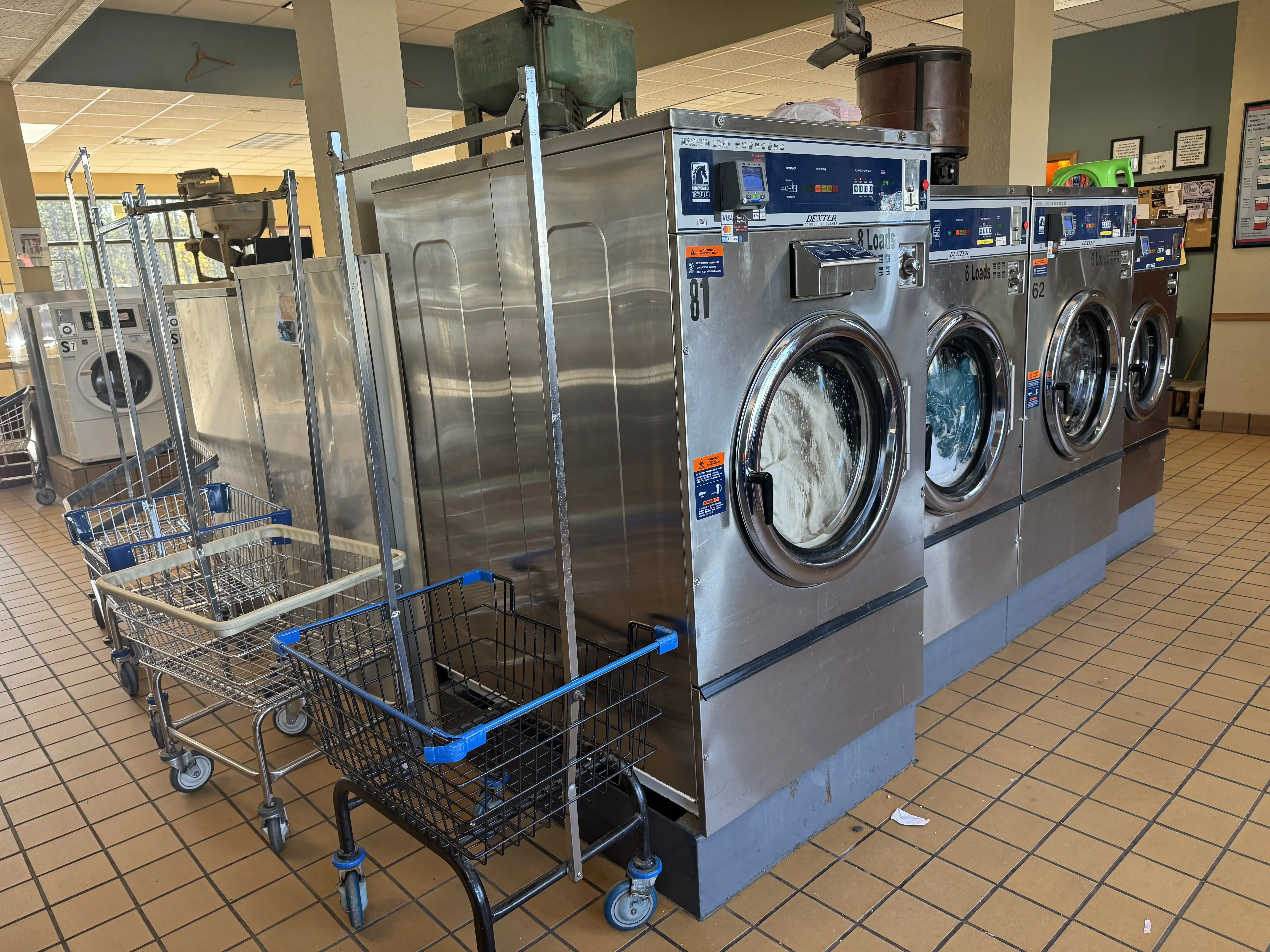 Laundry Room thumbnail 2