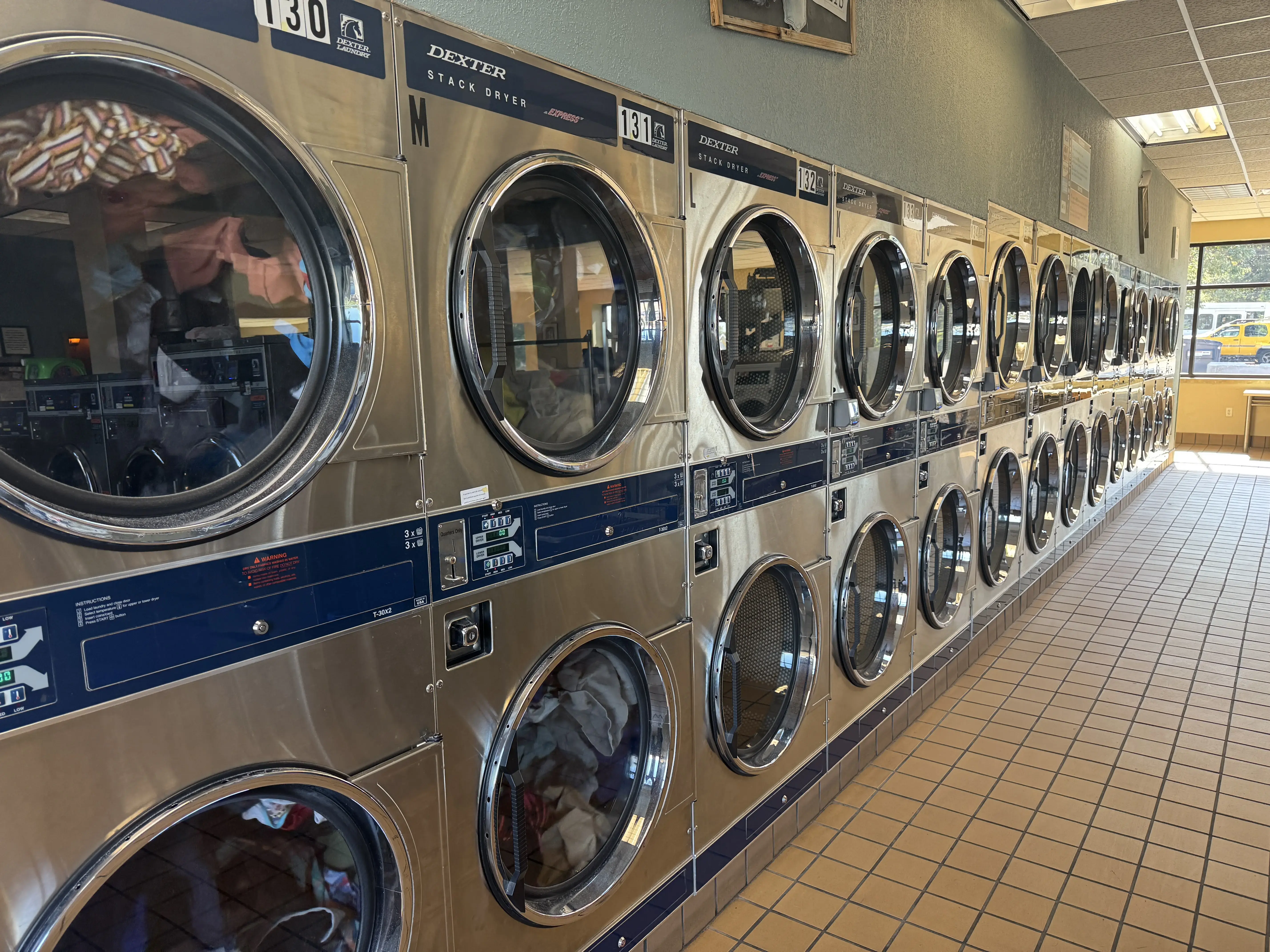 Laundry Room thumbnail 18