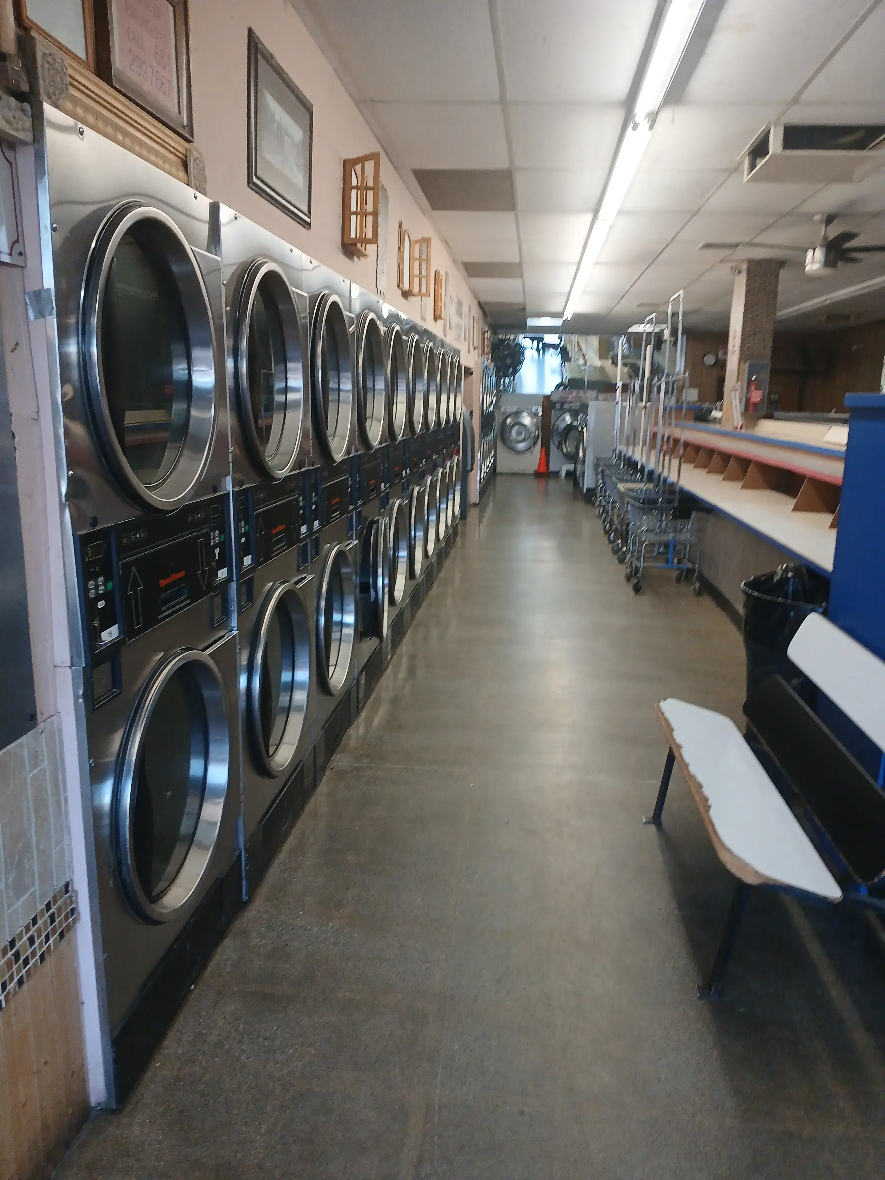 Laundry Santa Clarita location