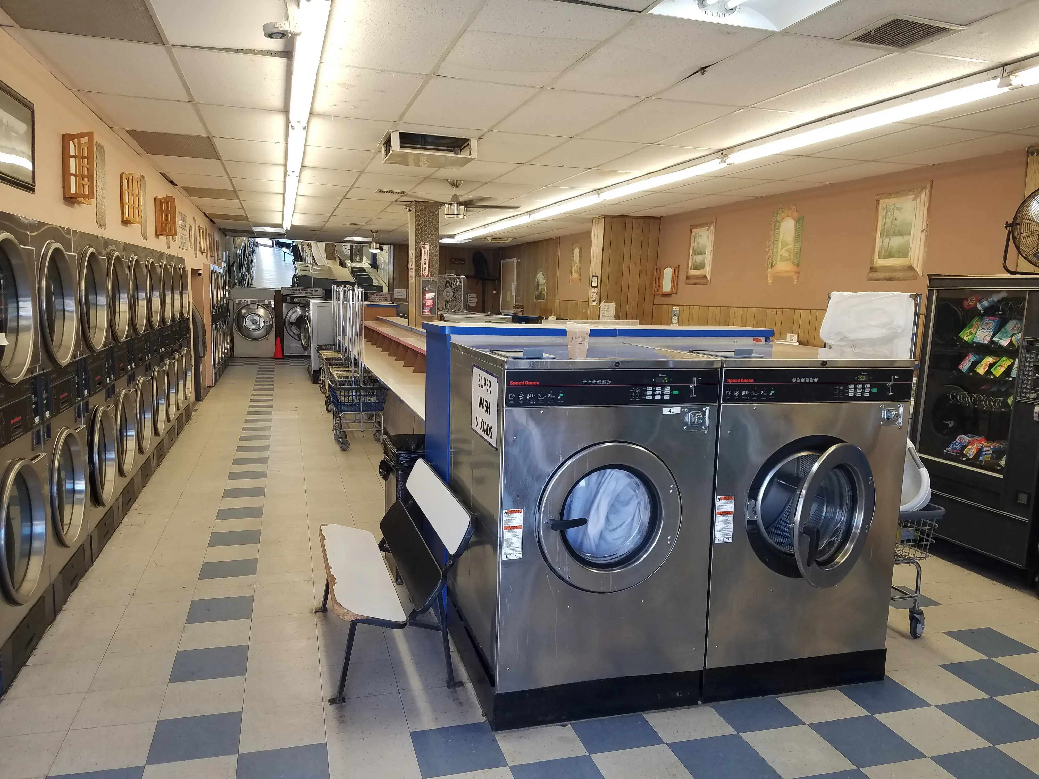 Laundry Santa Clarita thumbnail 2