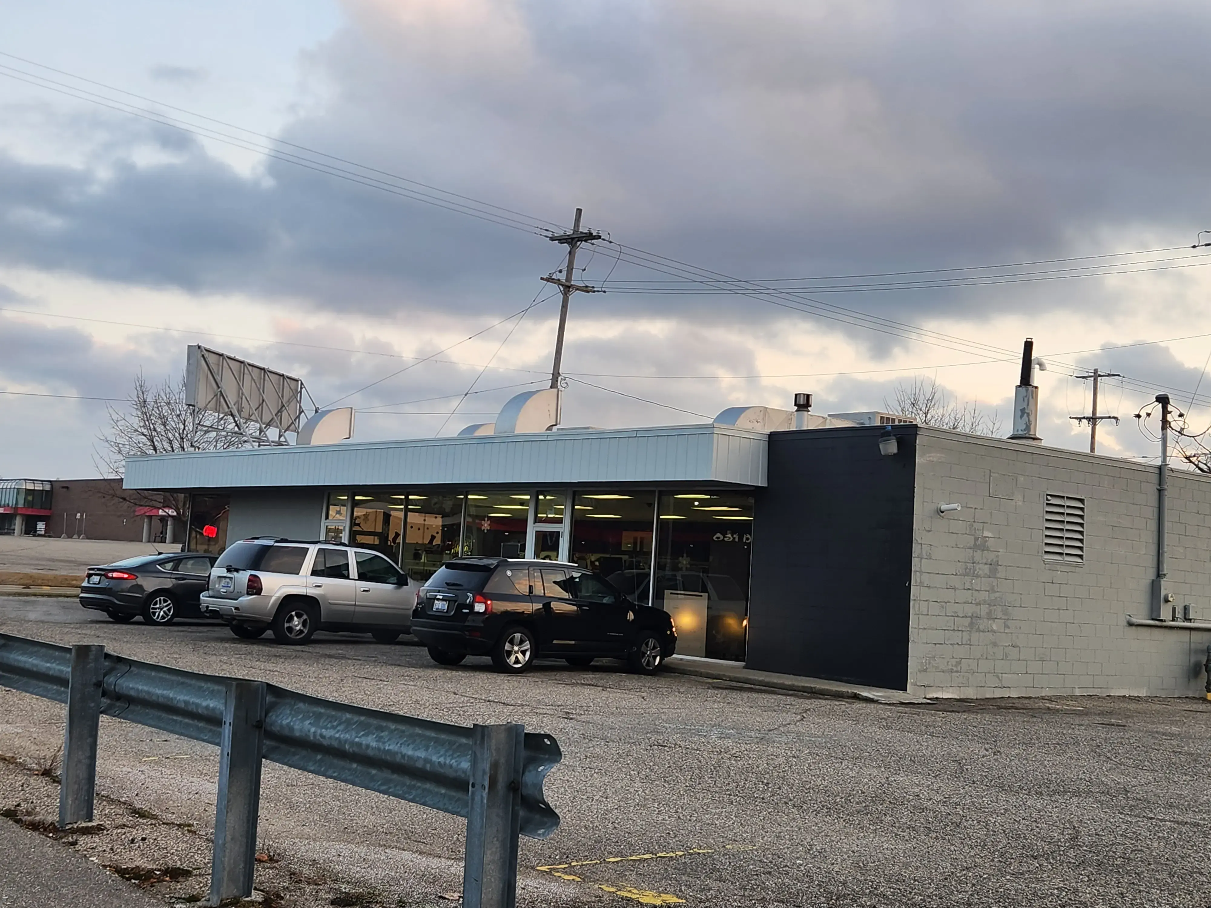 Laundry Station Greenville thumbnail 3