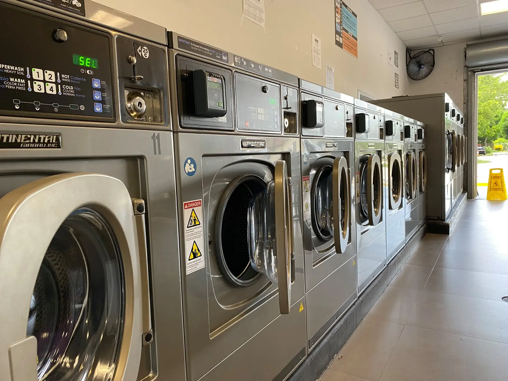Laundry Stop of Delray Beach thumbnail 2