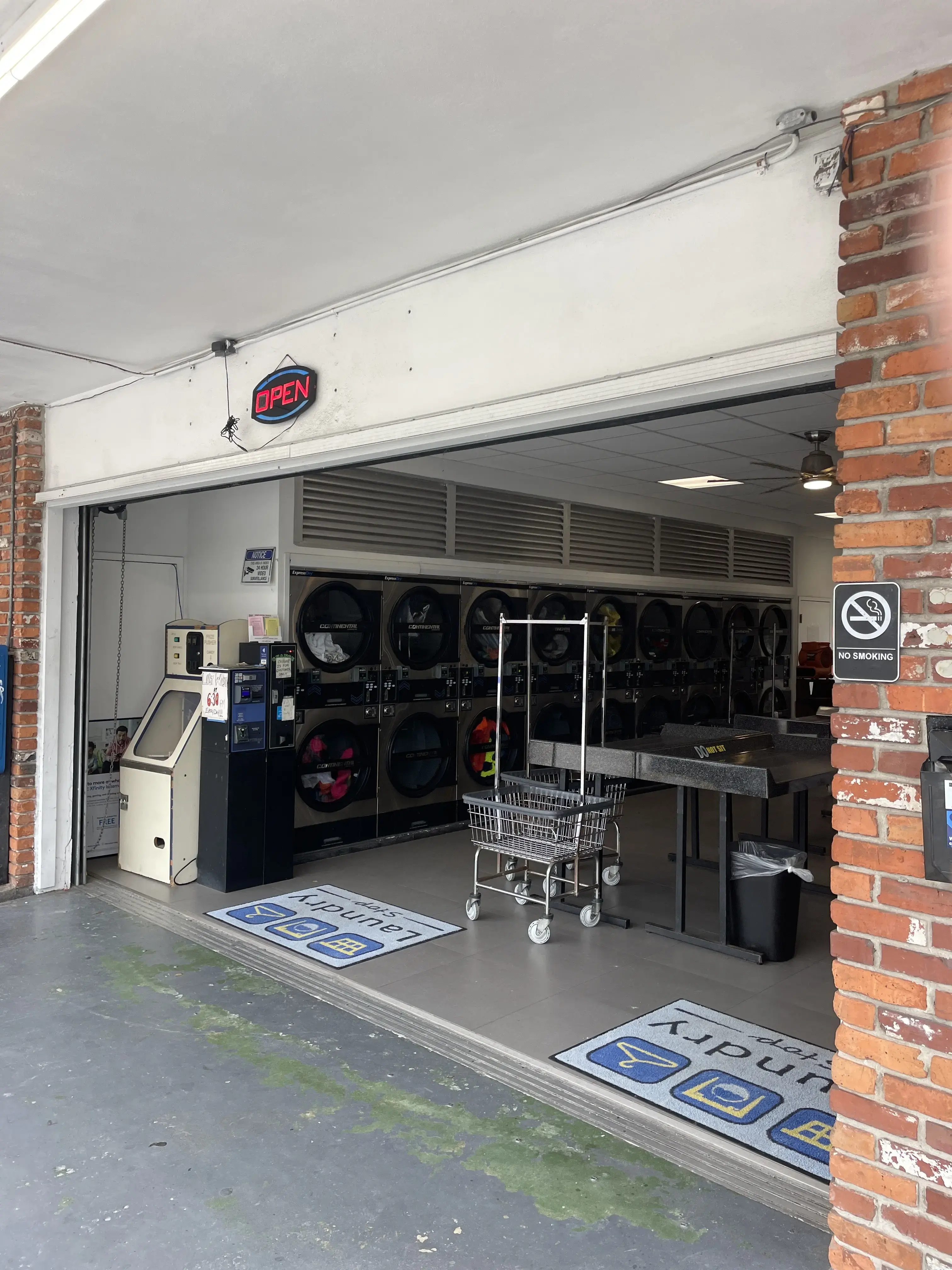 Laundry Stop of Delray Beach - Image 12
