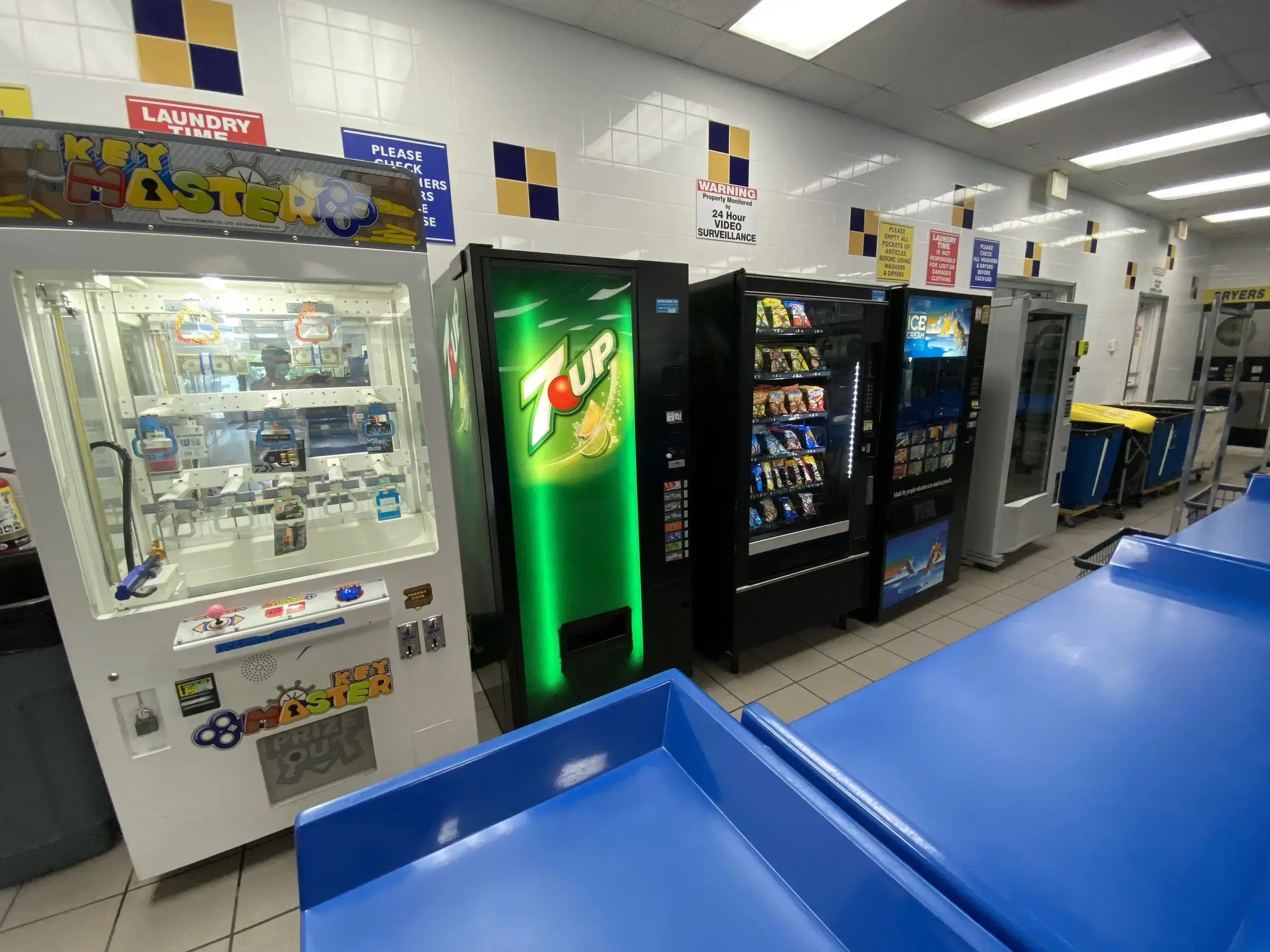 Laundry Stop of Greenacres thumbnail 14
