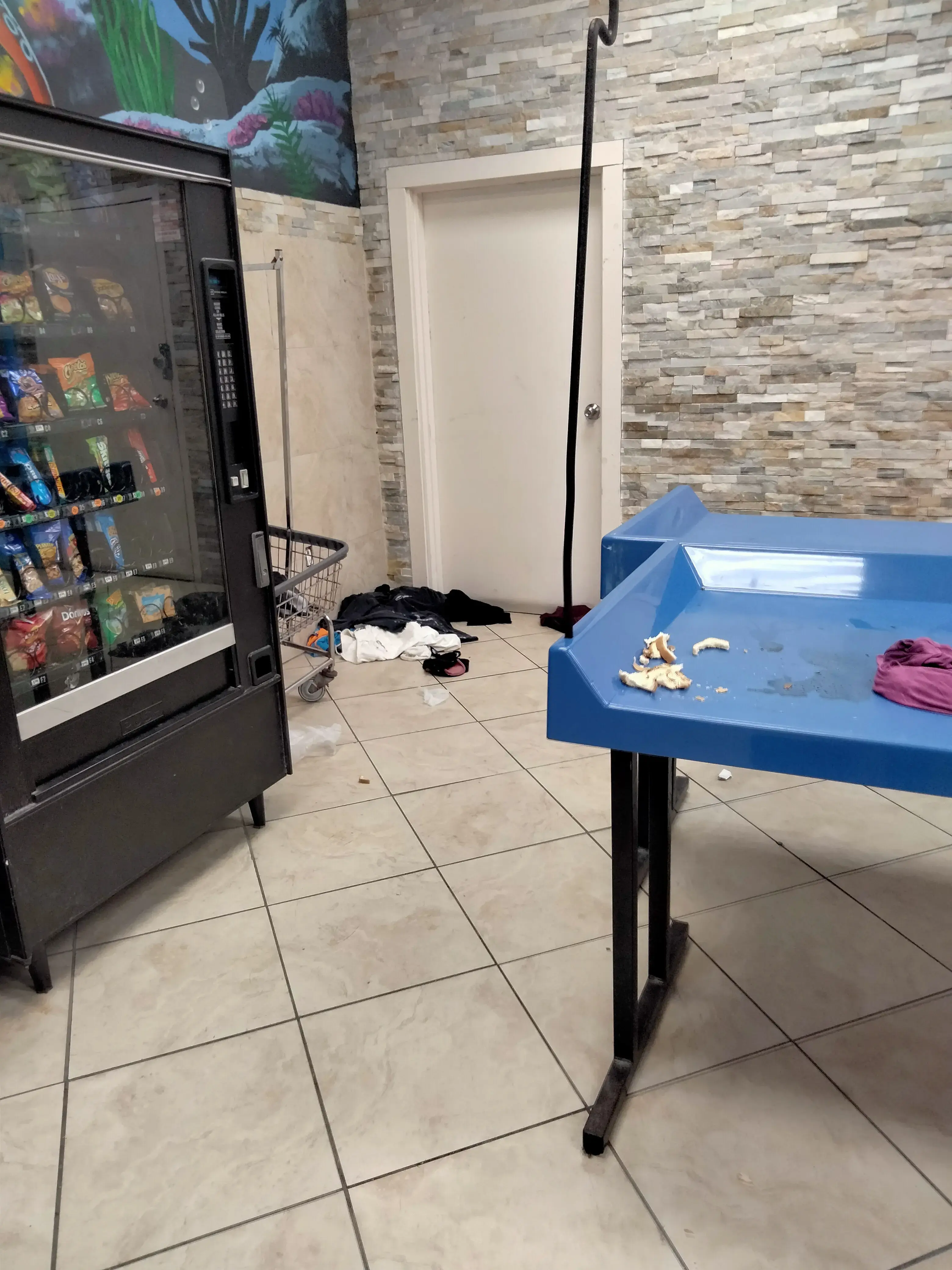 Laundry Stop of Greenacres - Image 11