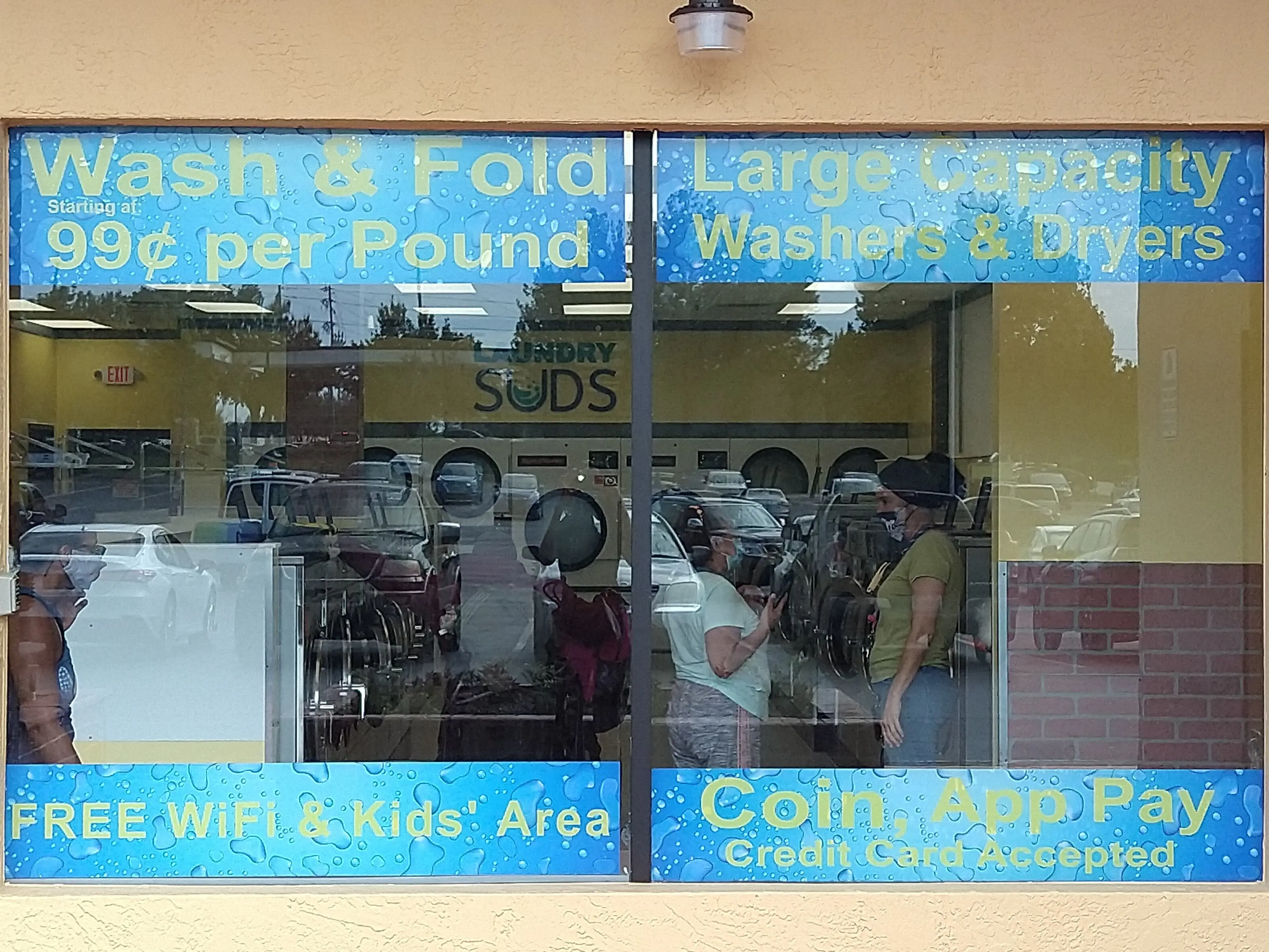 Laundry Suds Laundromat - Image 18