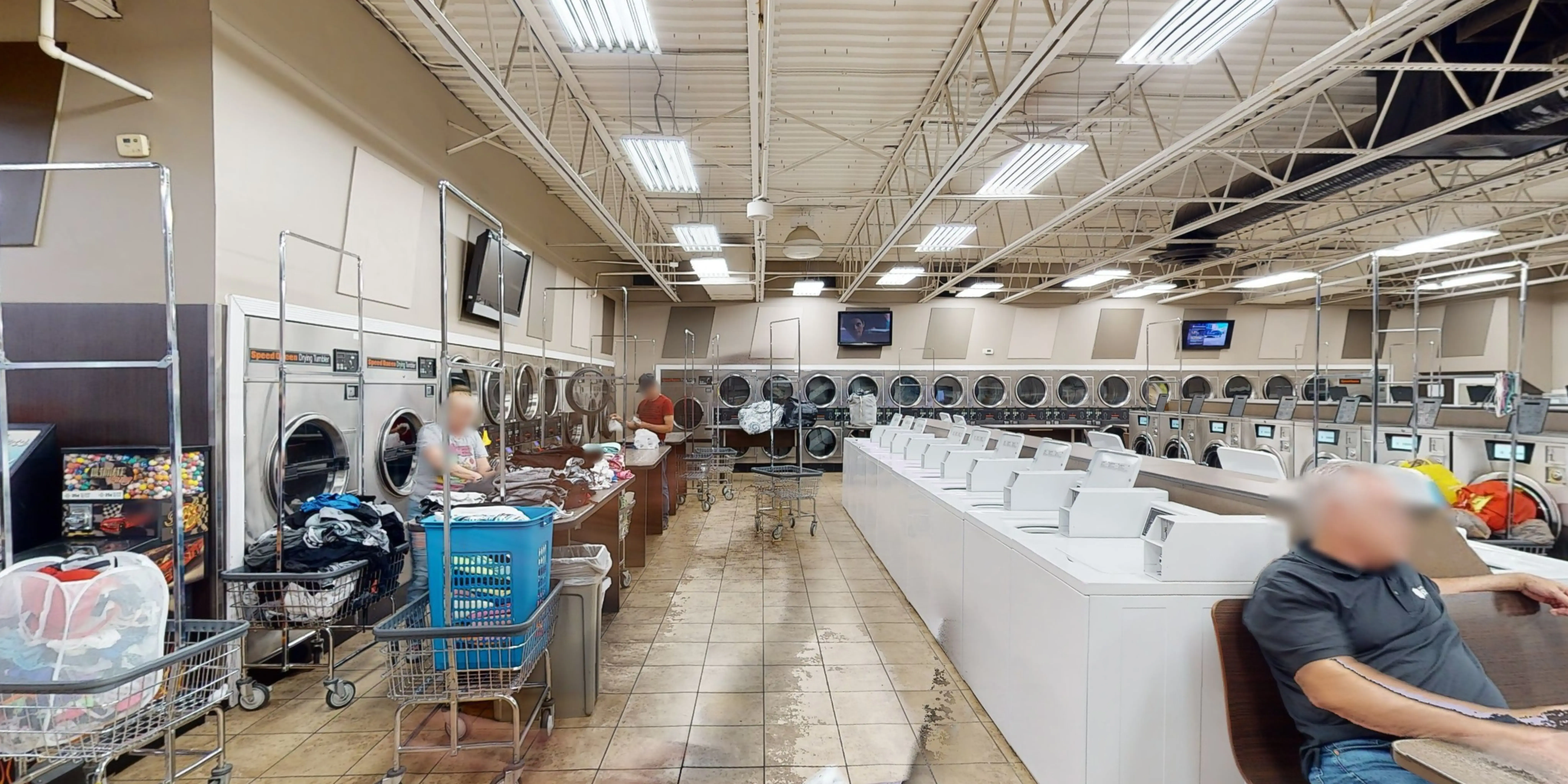 Laundry & Tan Connection thumbnail 16