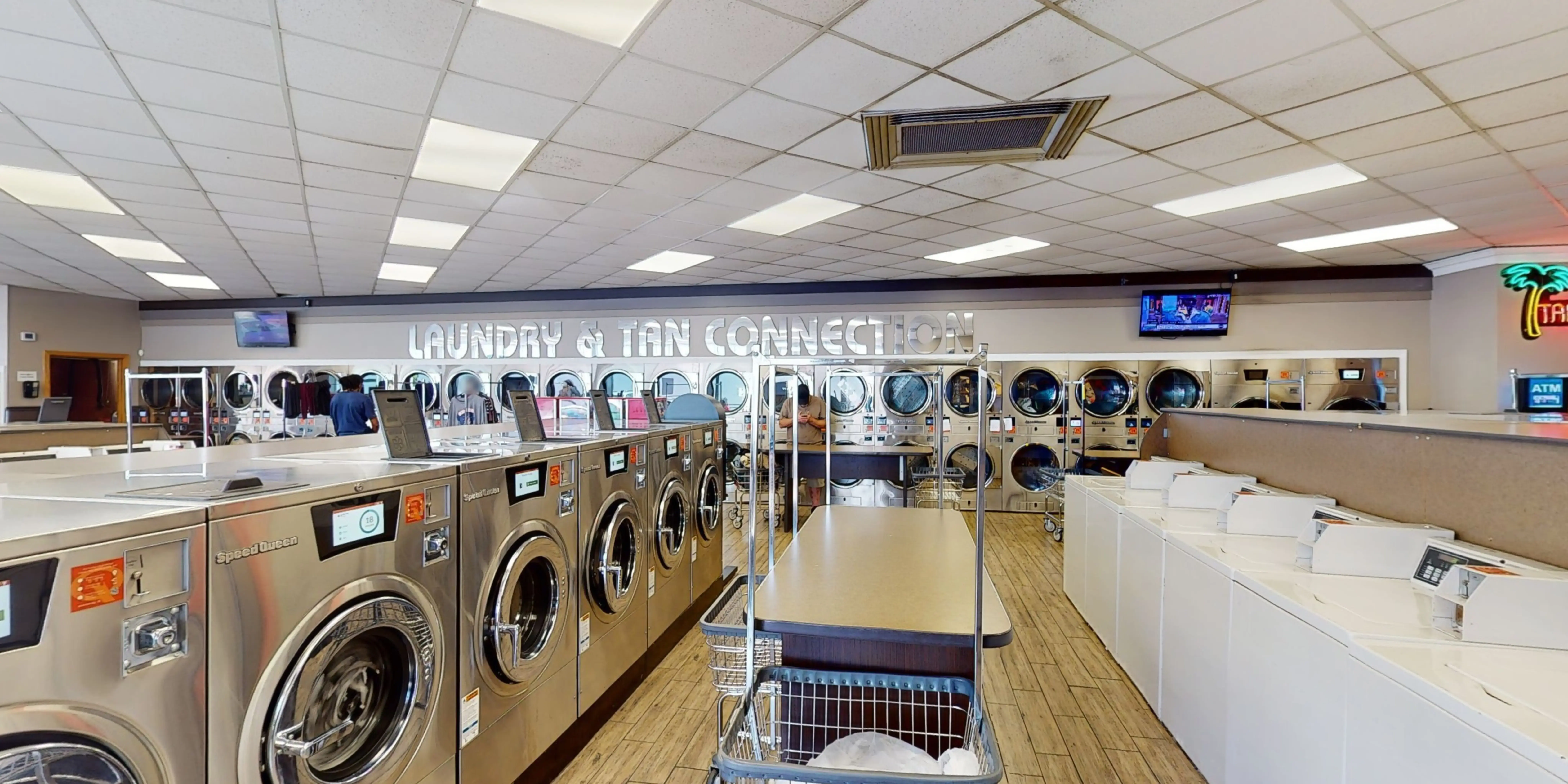 Laundry & Tan Connection - Image 18