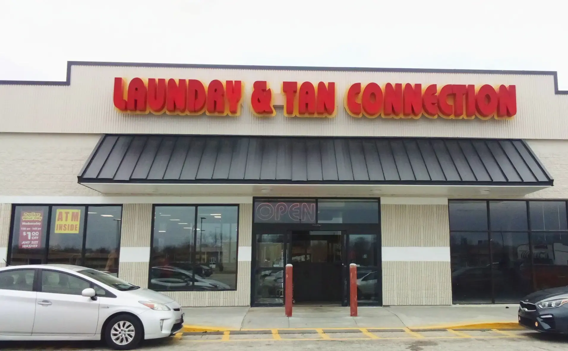 Laundry & Tan Connection - Image 13