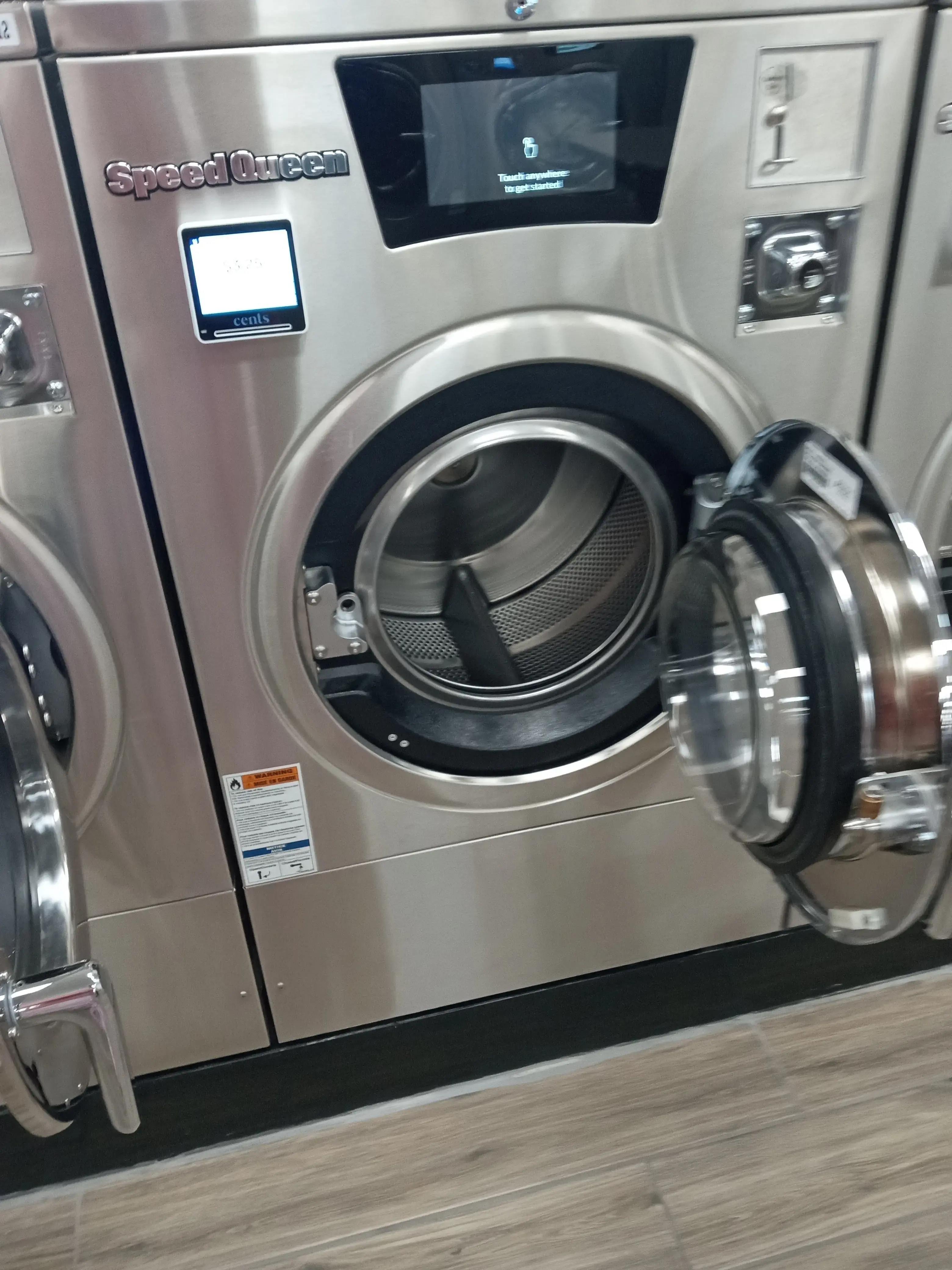 Laundry & Tan Connection - Image 6