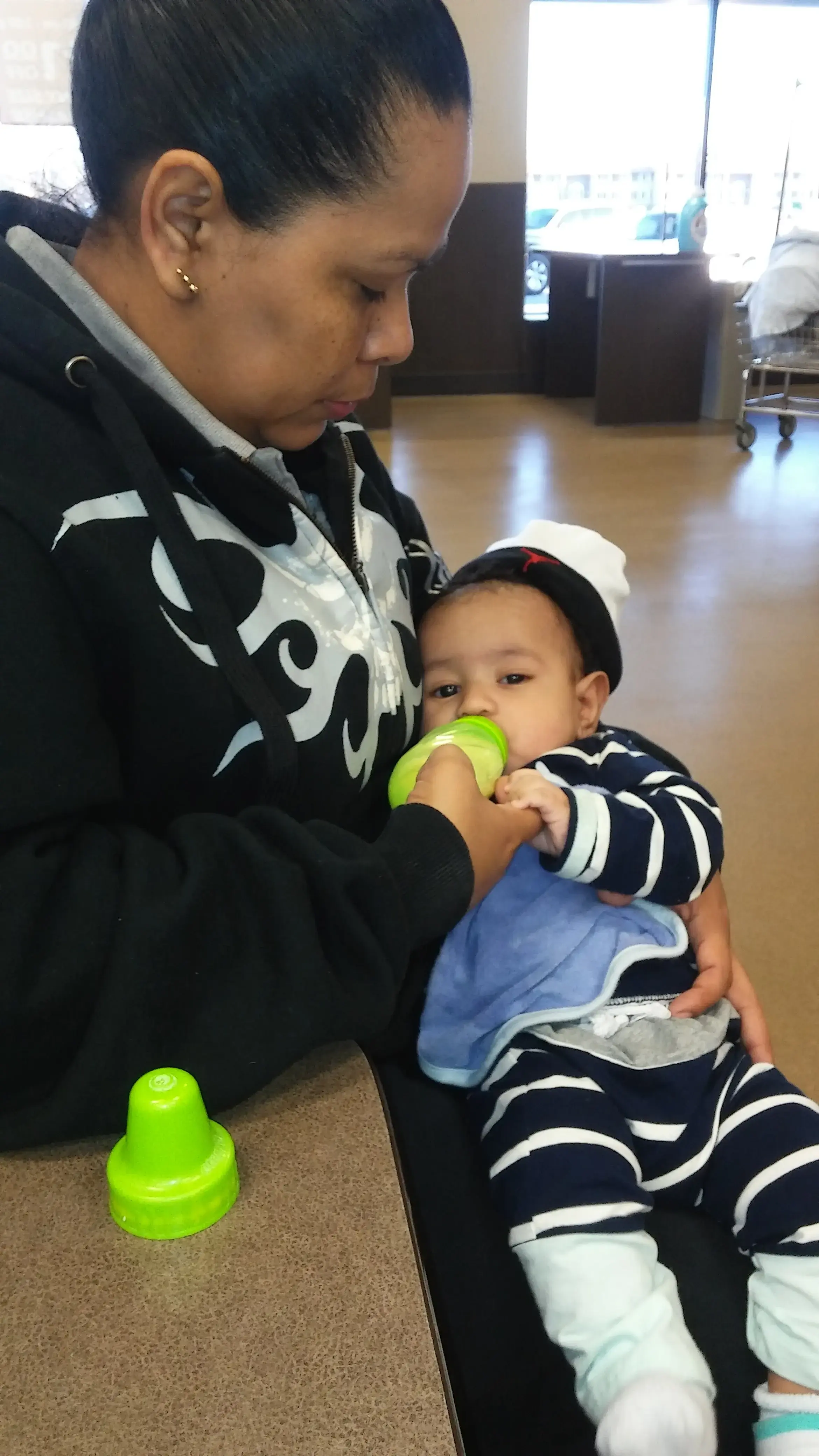 Laundry & Tan Connection - Image 19