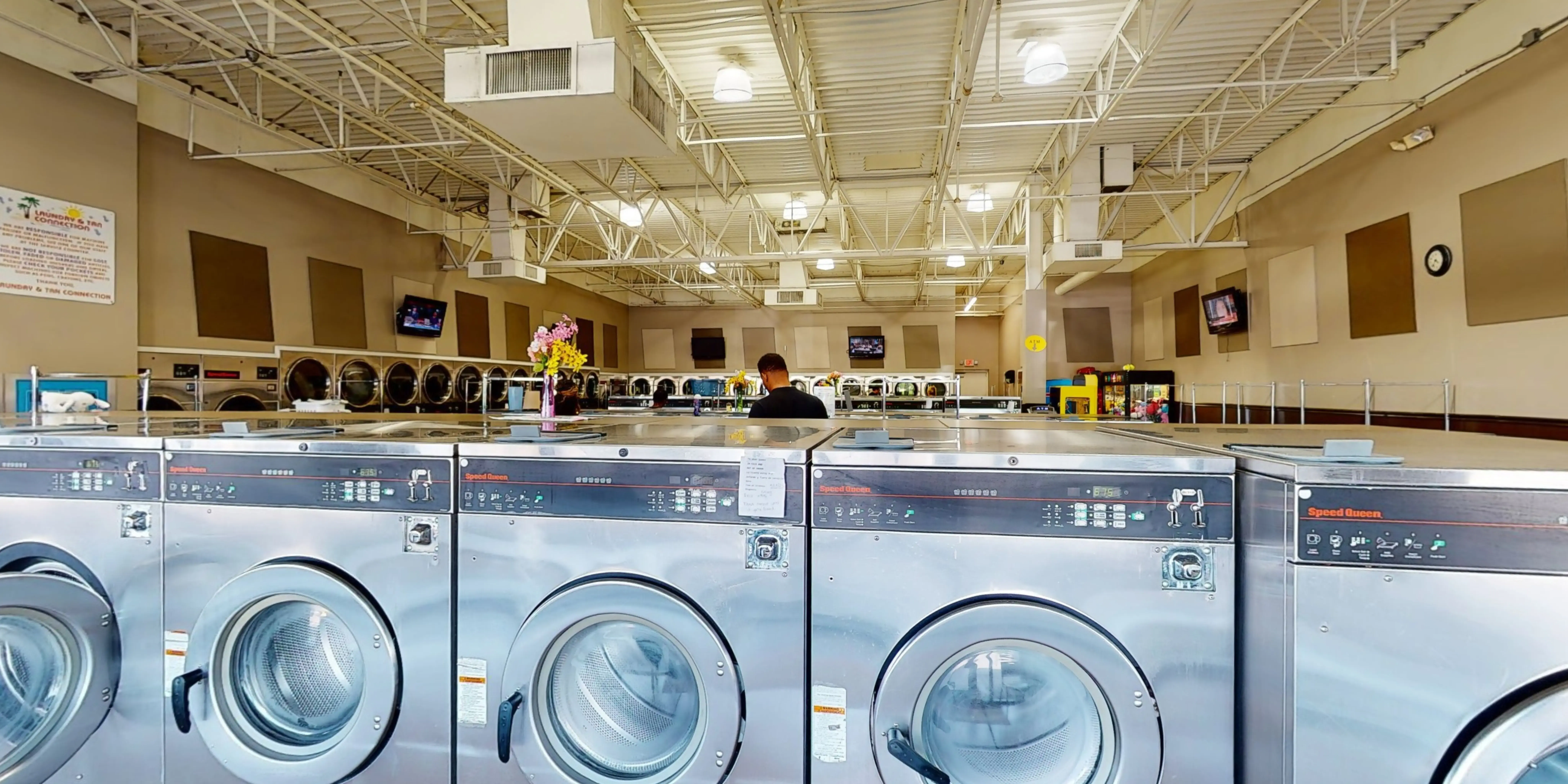 Laundry & Tan Connection - Image 4