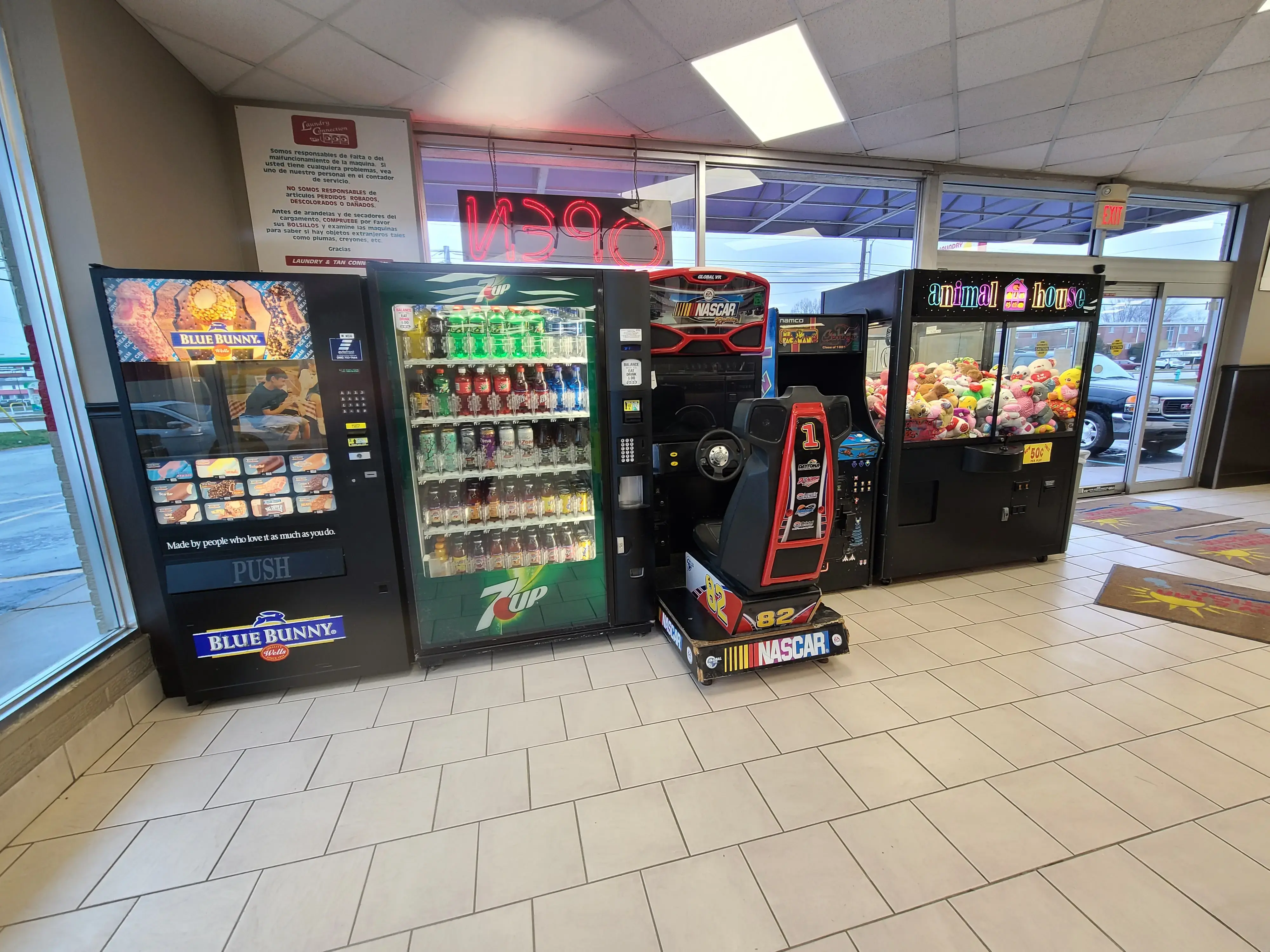 Laundry & Tan Connection - Image 8