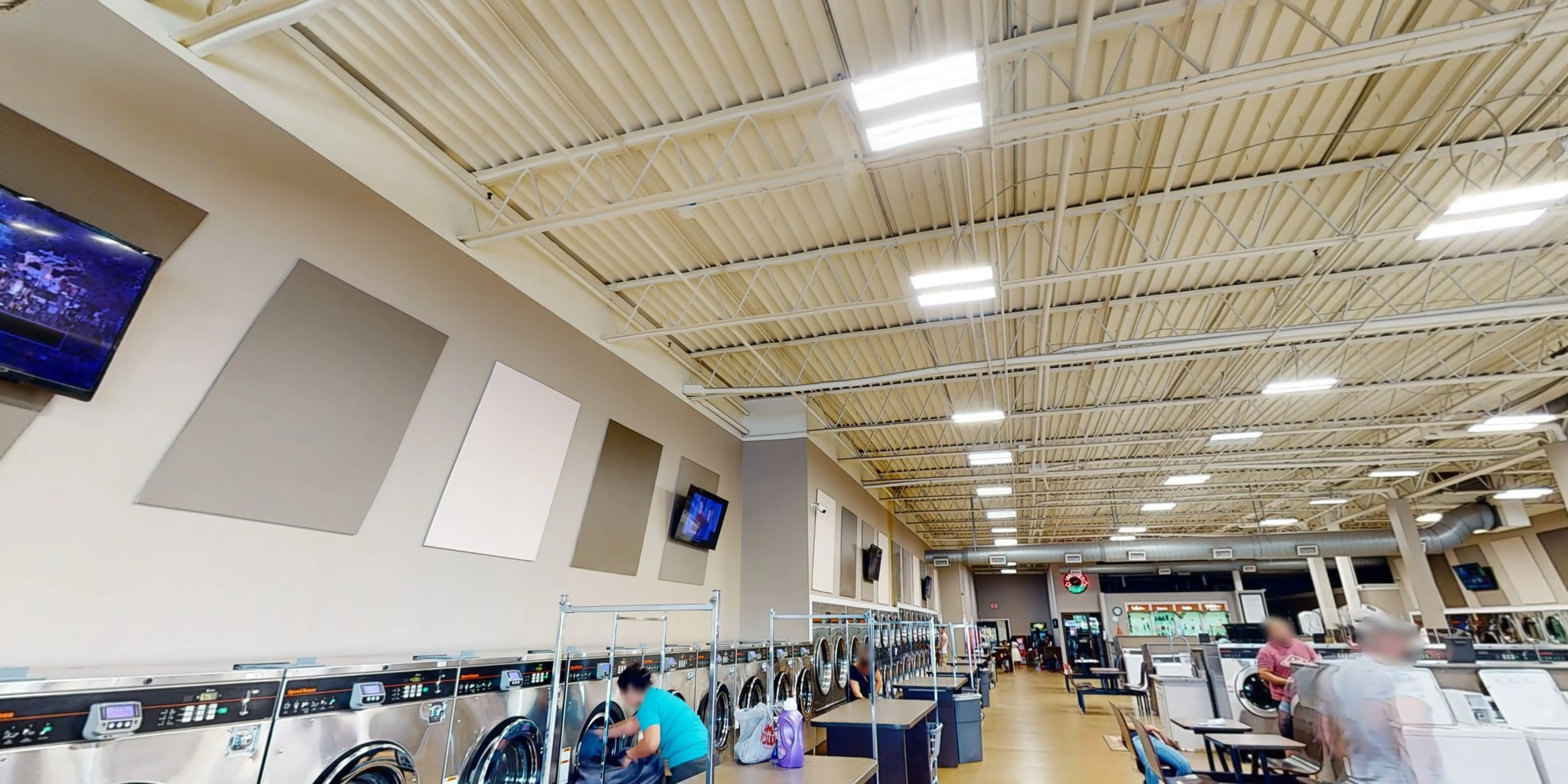 Laundry & Tan Connection - Image 20