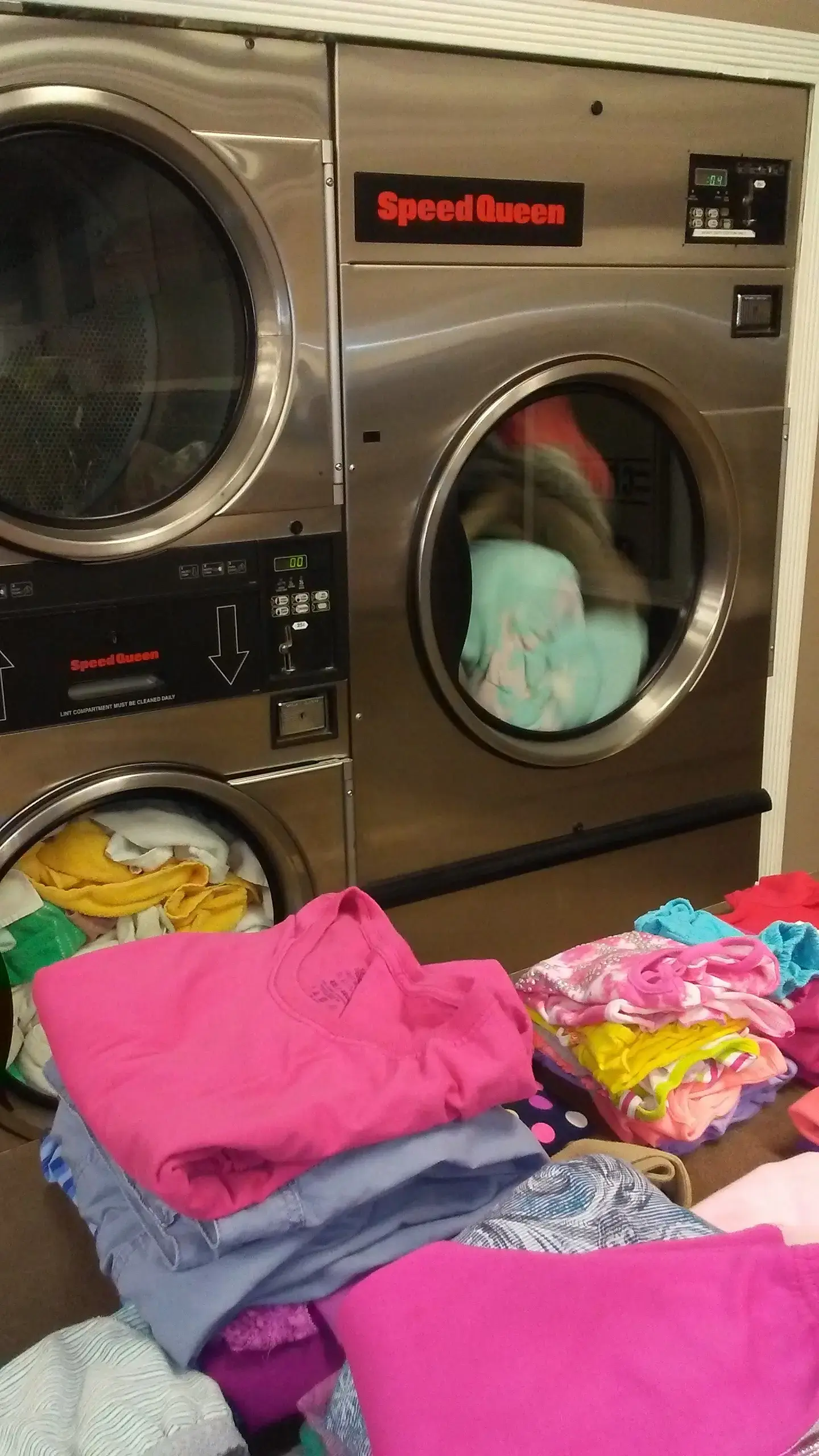 Laundry & Tan Connection - Image 20