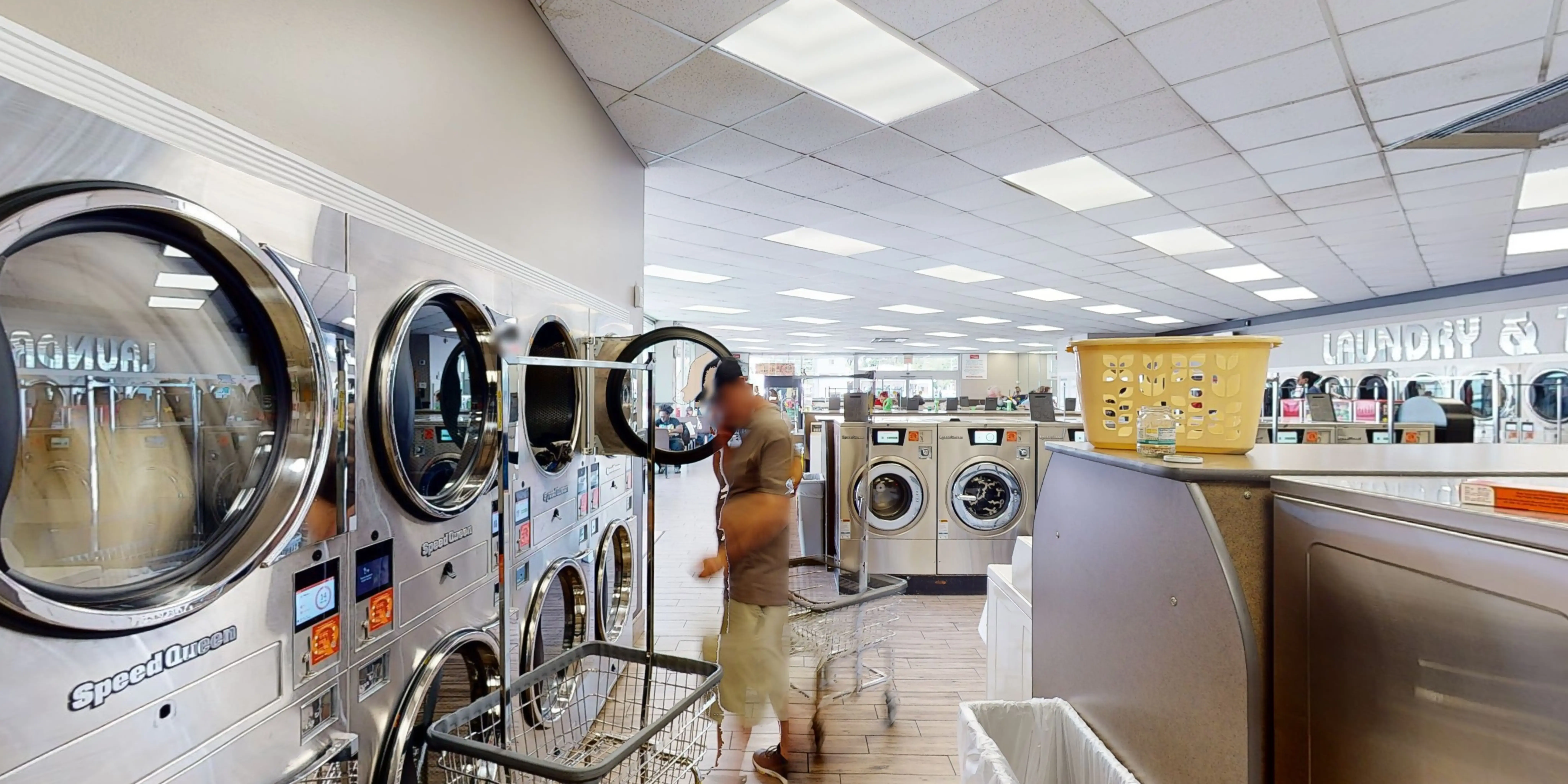 Laundry & Tan Connection thumbnail 15