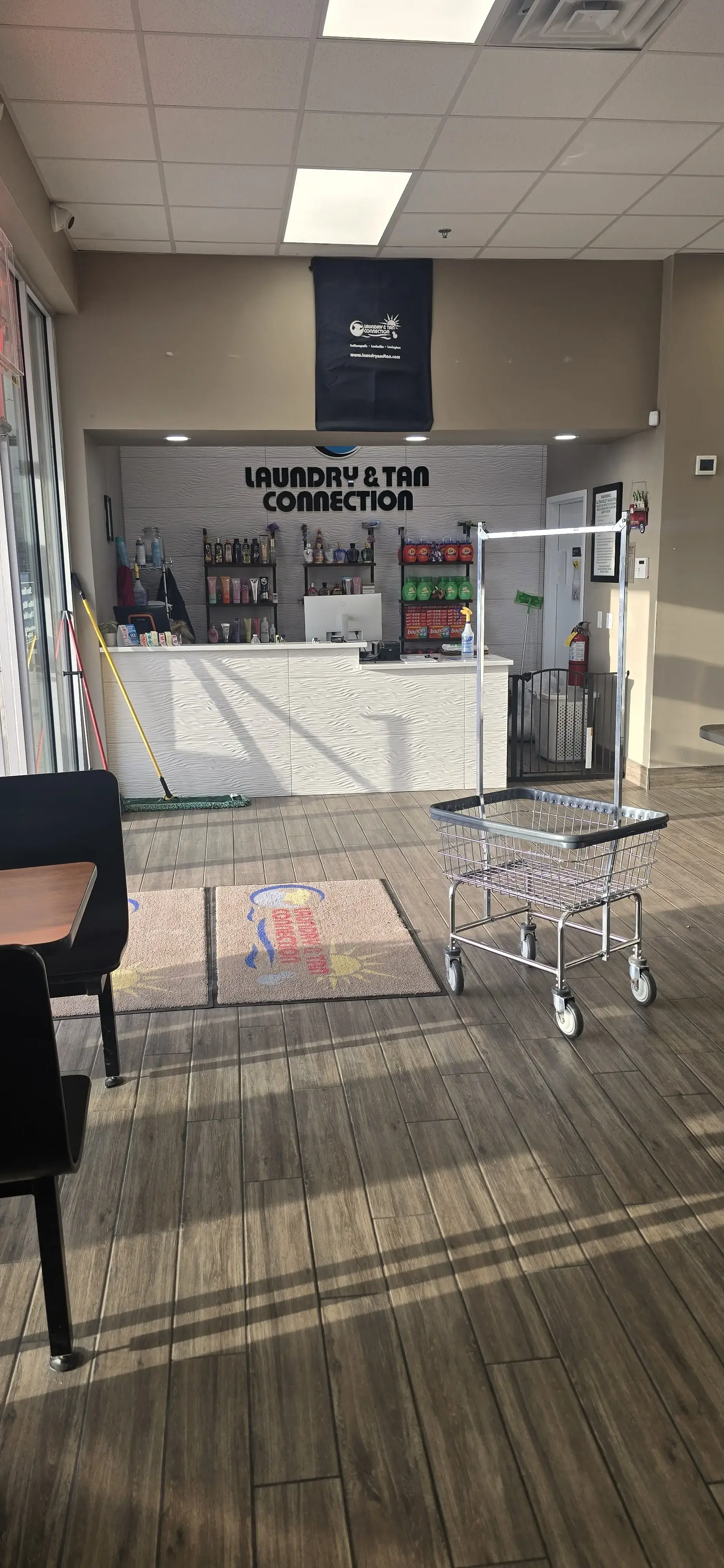 Laundry & Tan Connection - Image 4