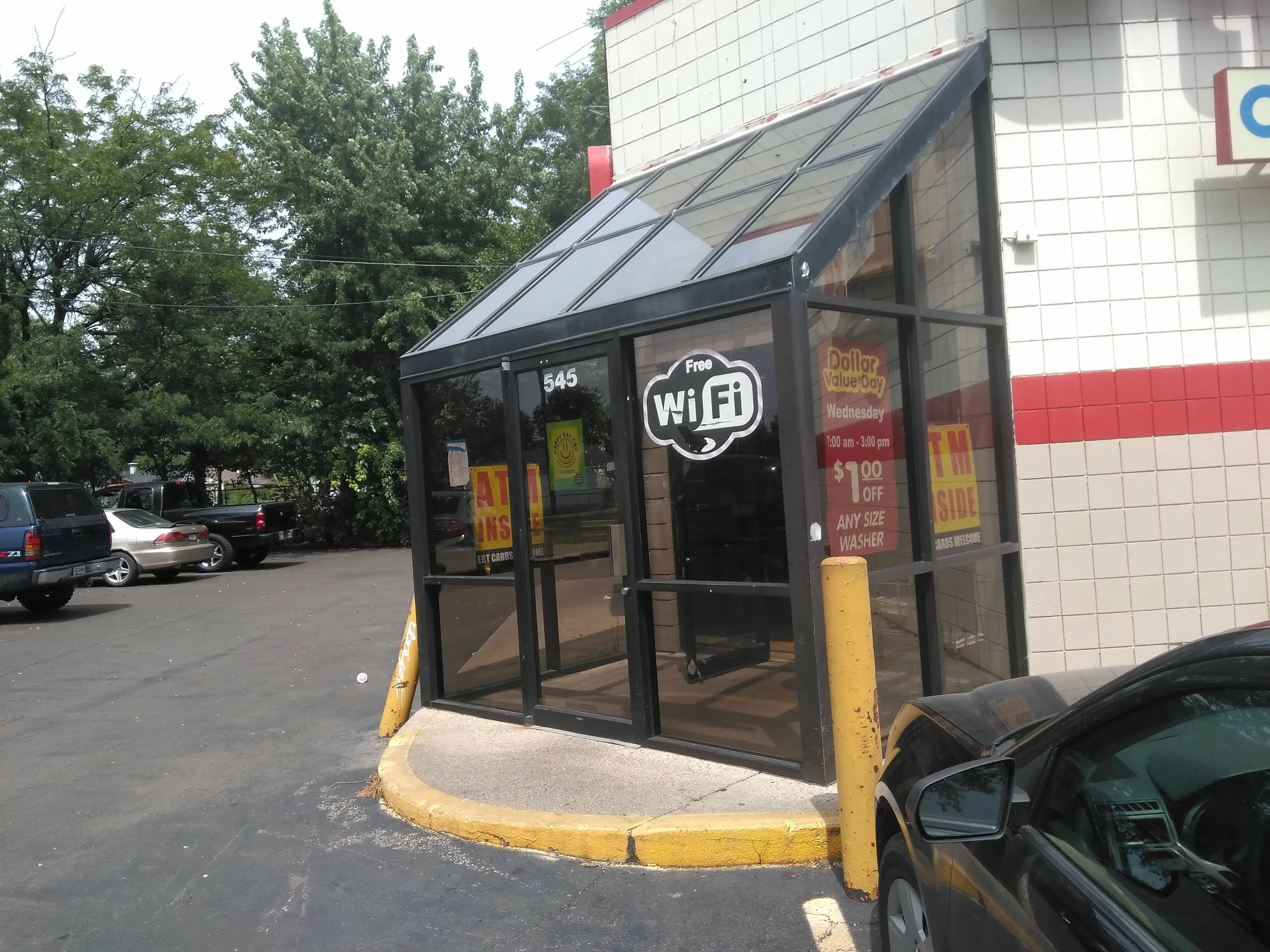 Laundry & Tan Connection thumbnail 8