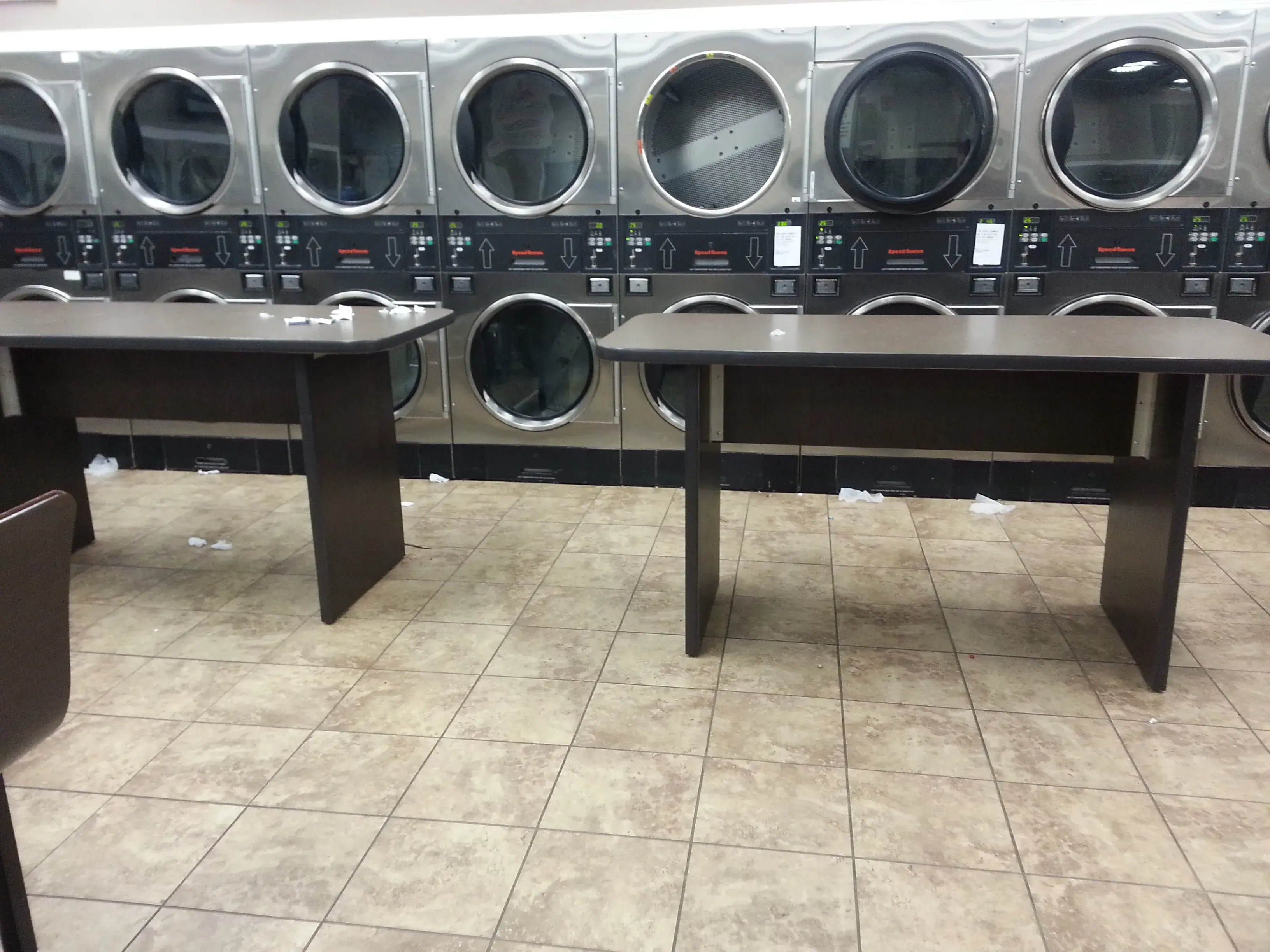 Laundry & Tan Connection - Image 13