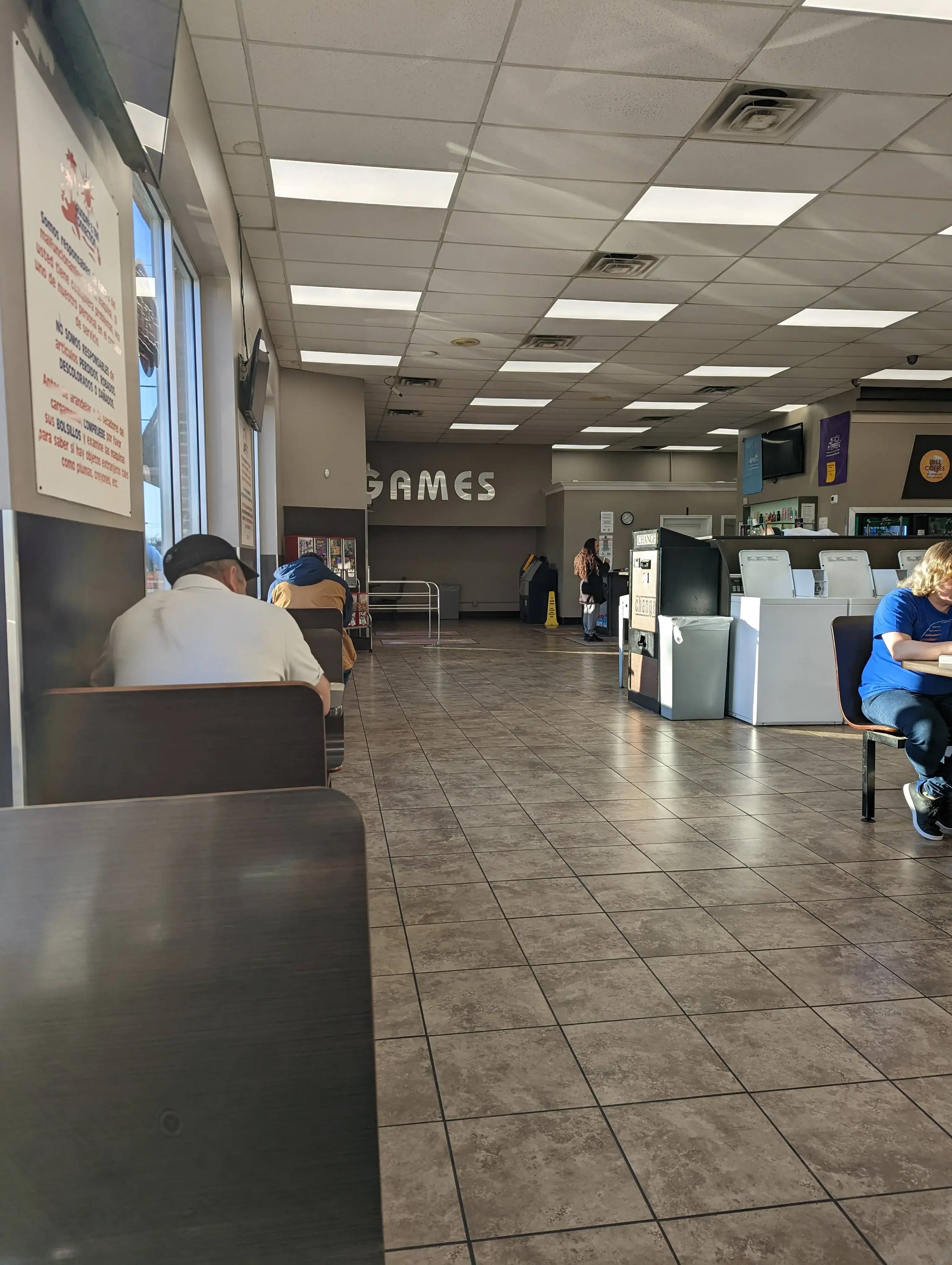 Laundry & Tan Connection - Image 3