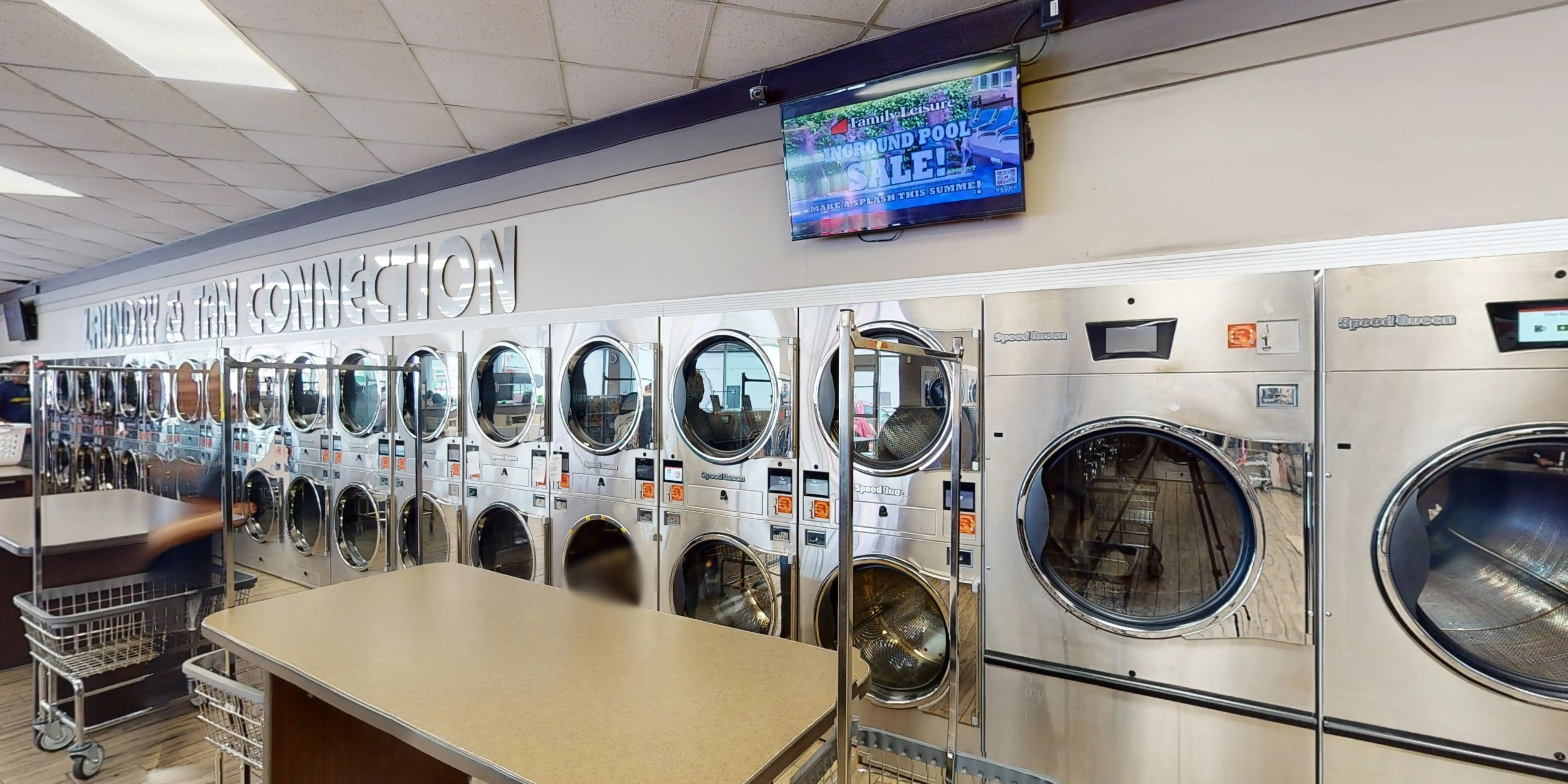 Laundry & Tan Connection thumbnail 10