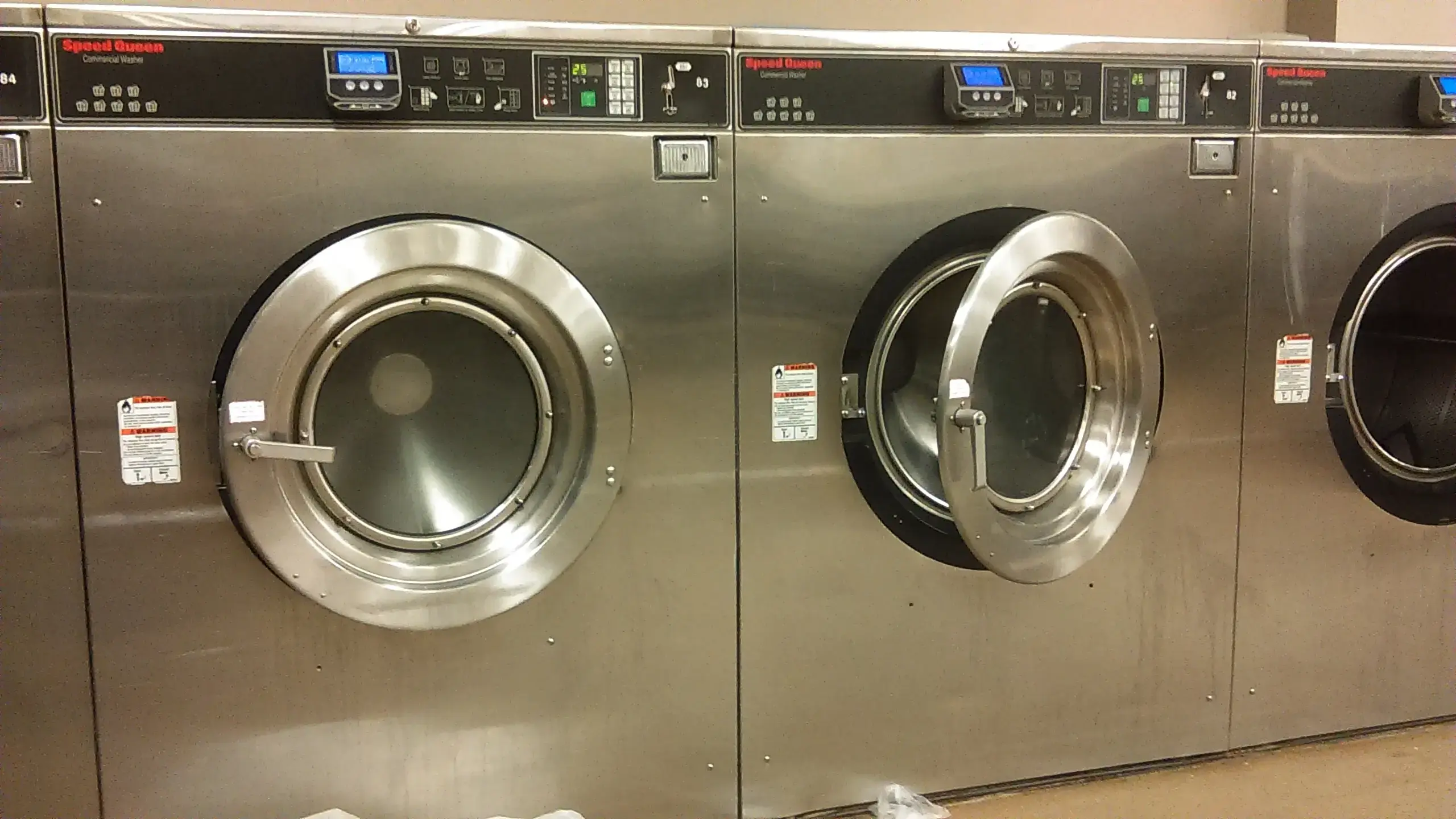 Laundry & Tan Connection - Image 5