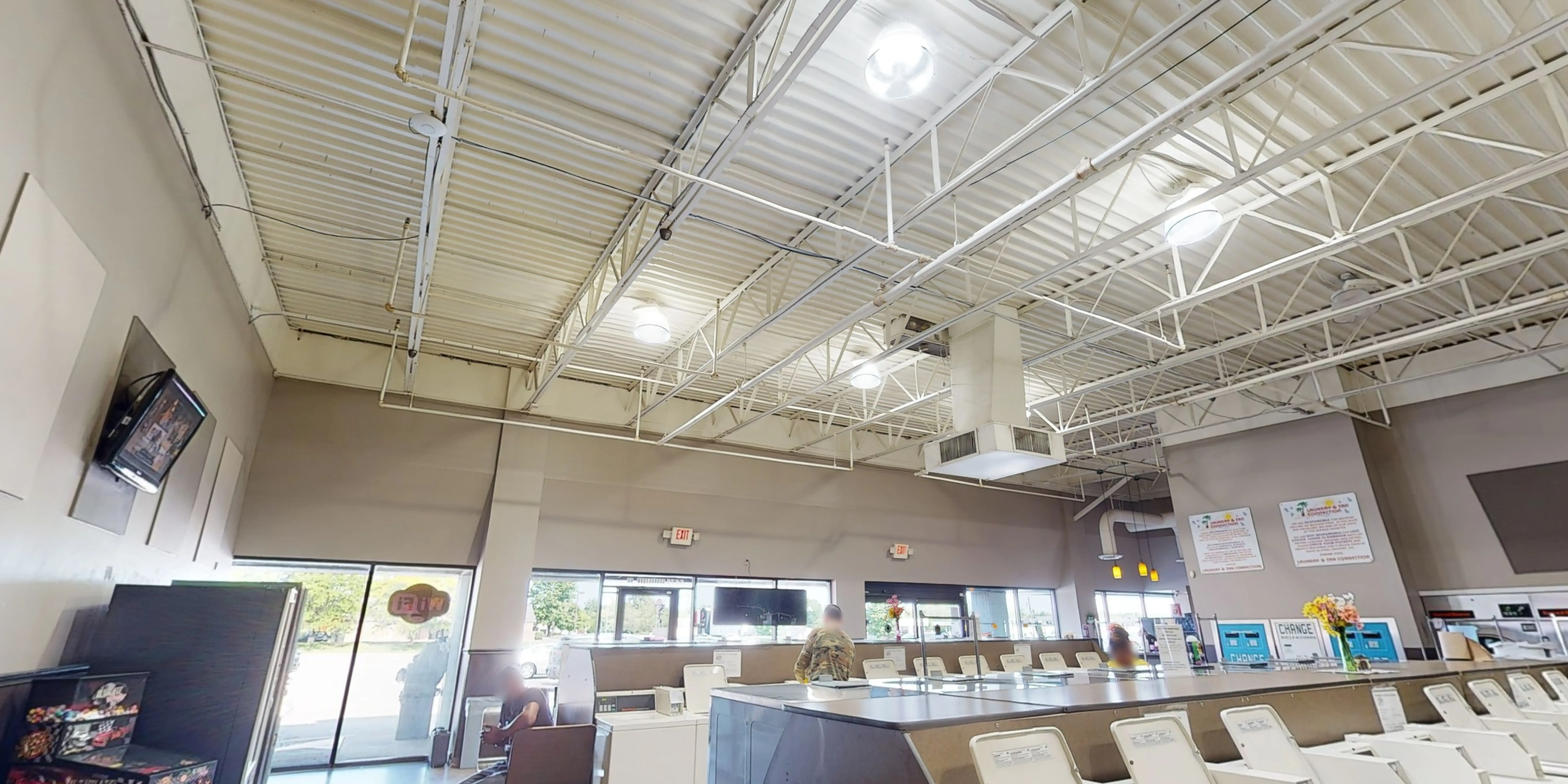 Laundry & Tan Connection - Image 5