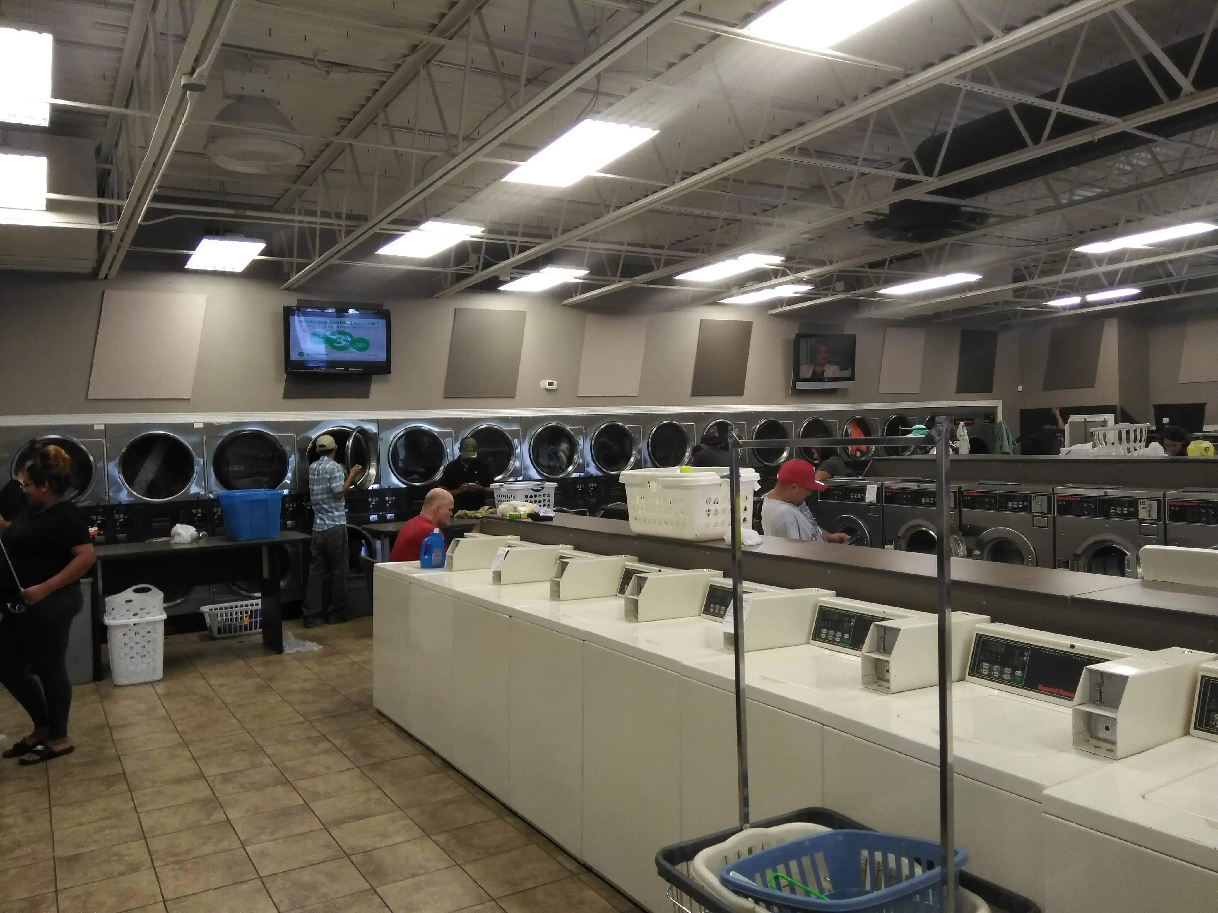 Laundry & Tan Connection thumbnail 3