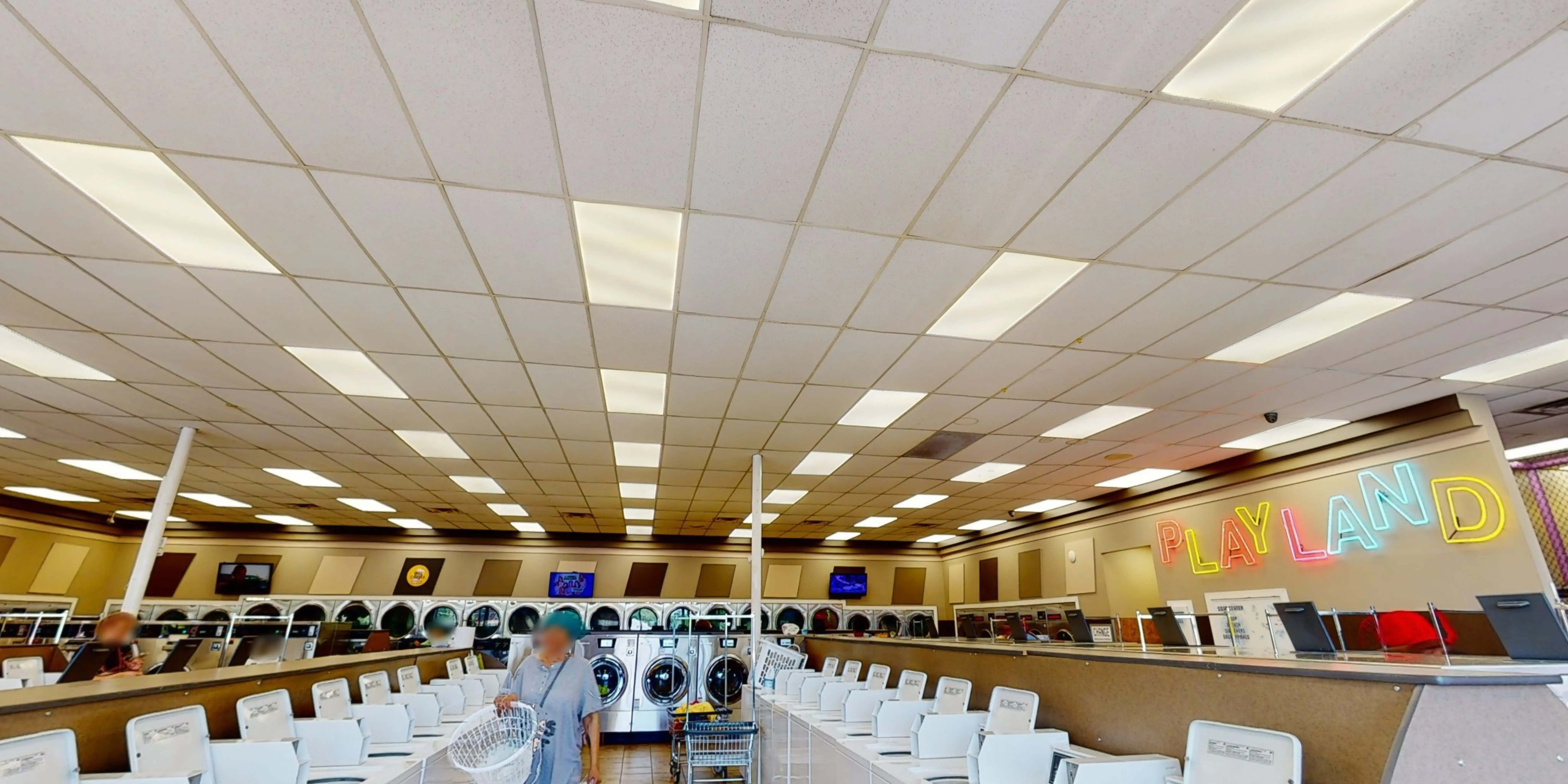 Laundry & Tan Connection - Image 4