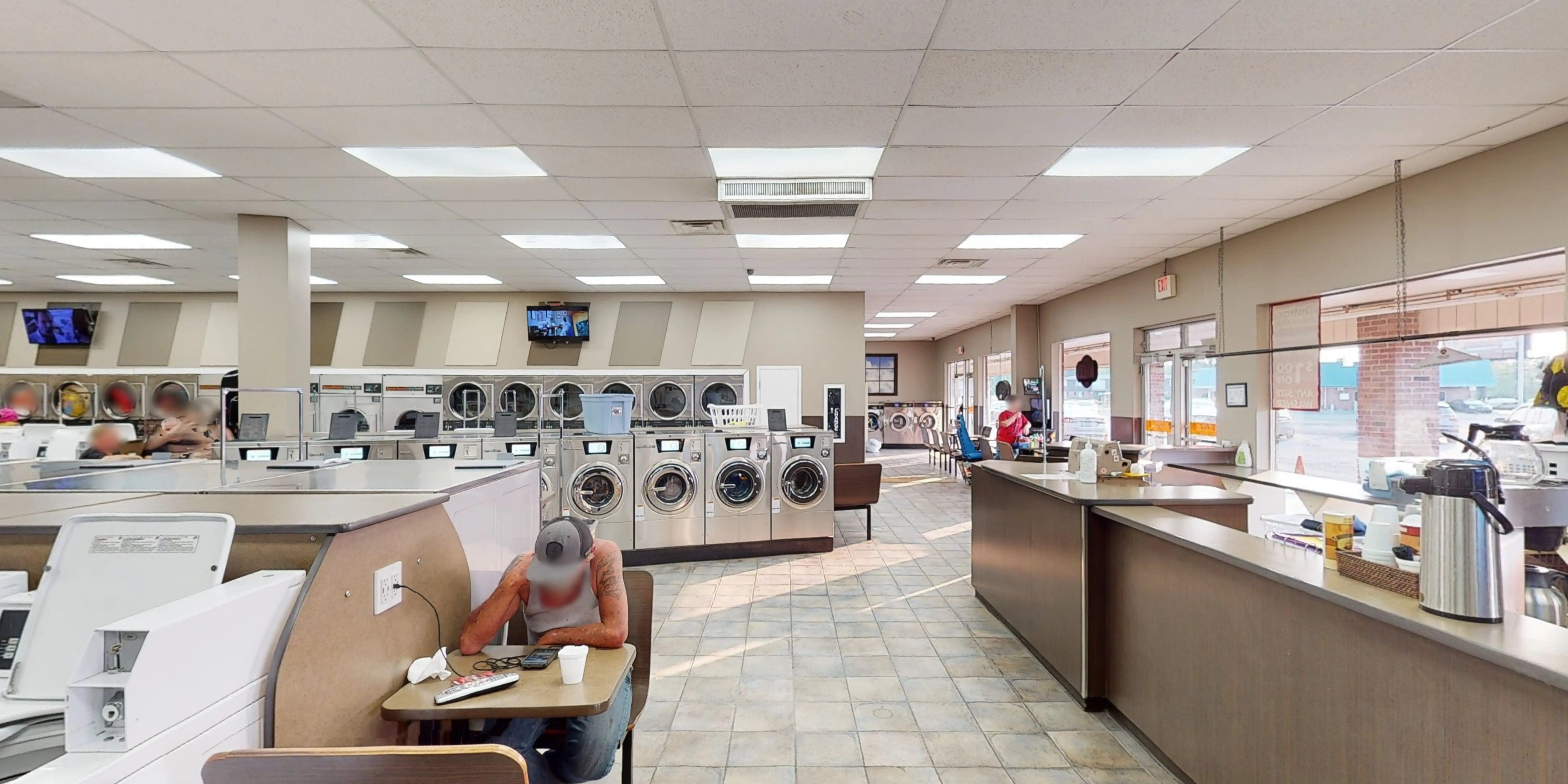 Laundry & Tan Connection thumbnail 5