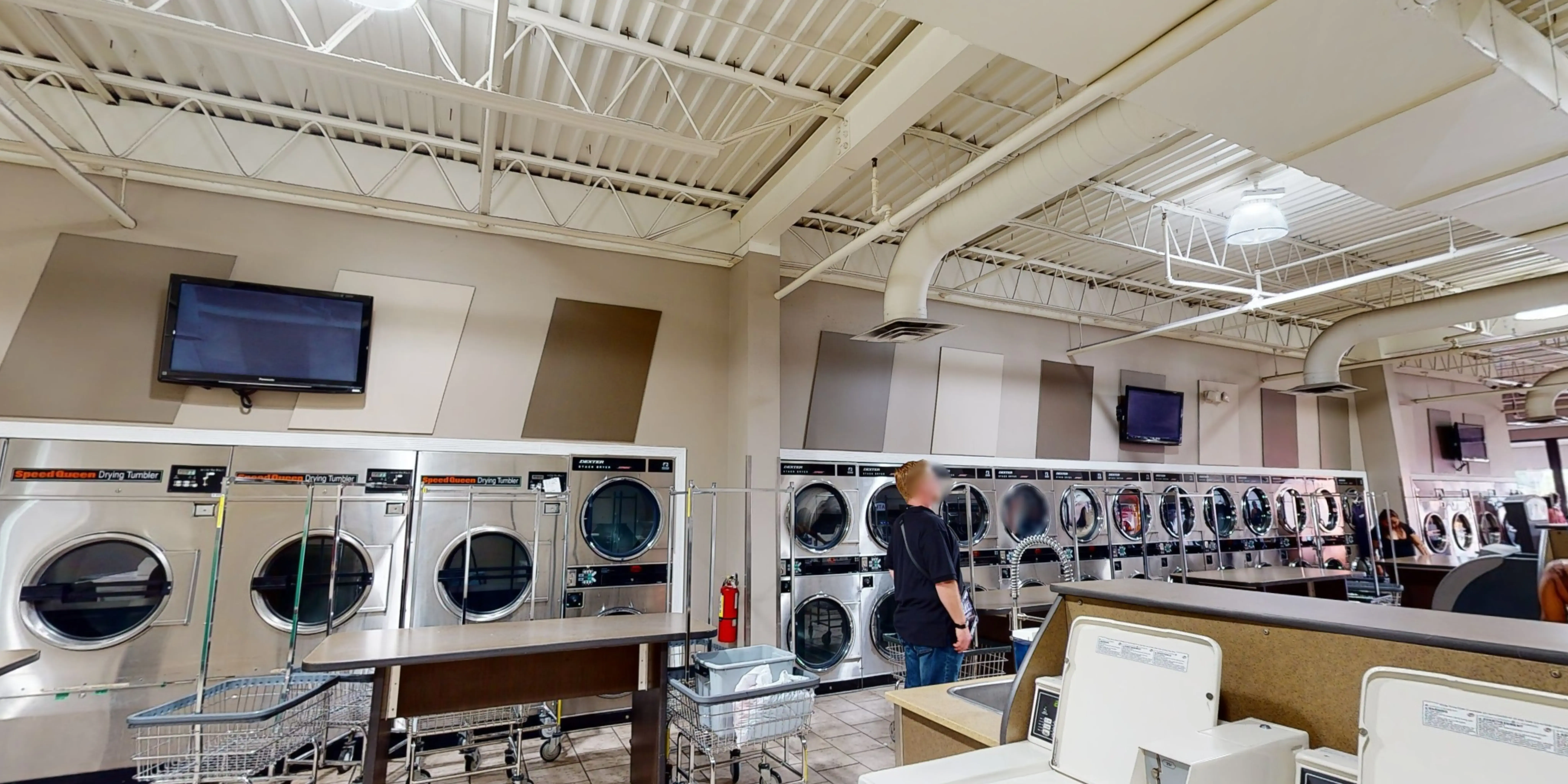 Laundry & Tan Connection location
