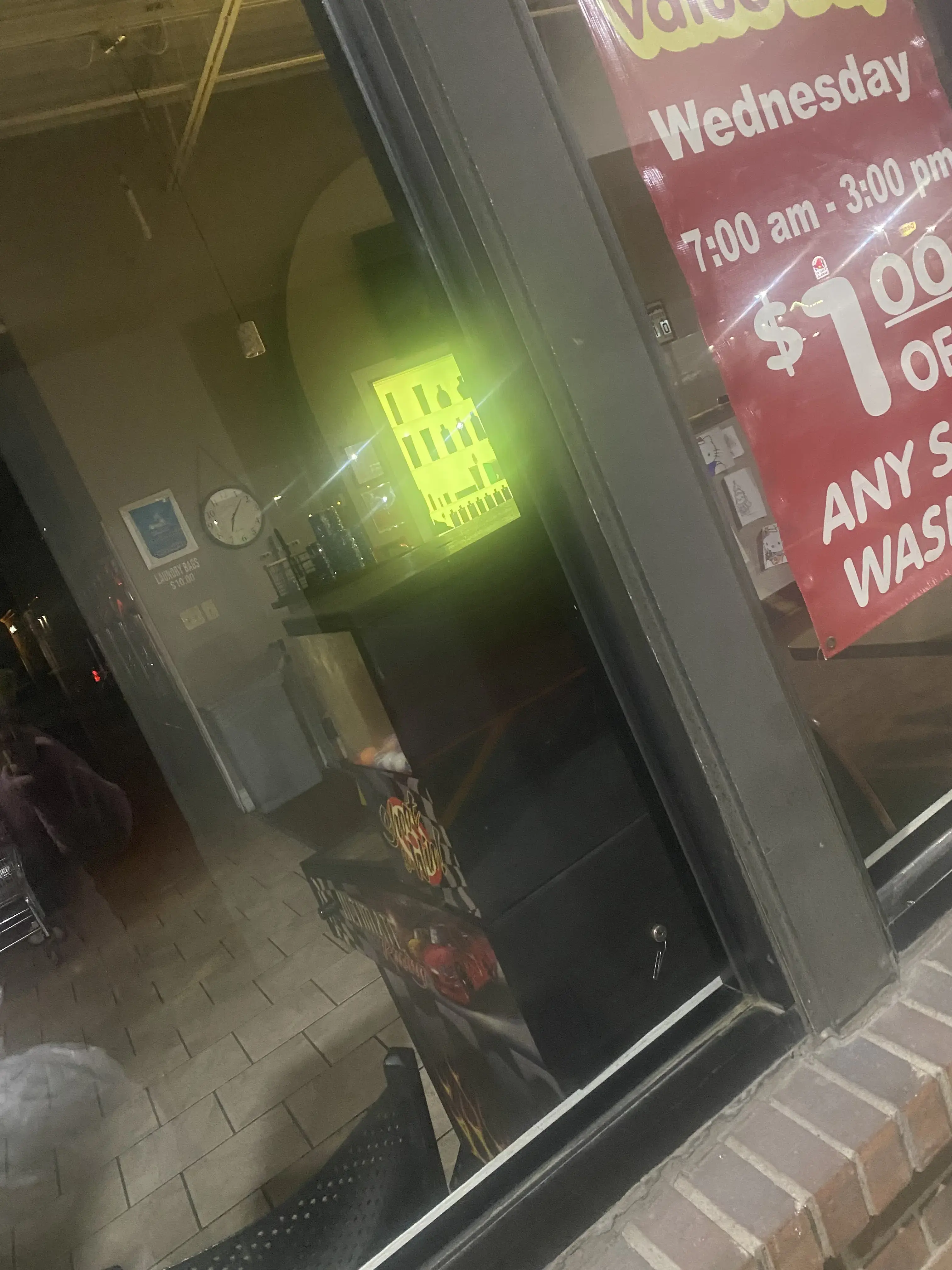 Laundry & Tan Connection - Image 16