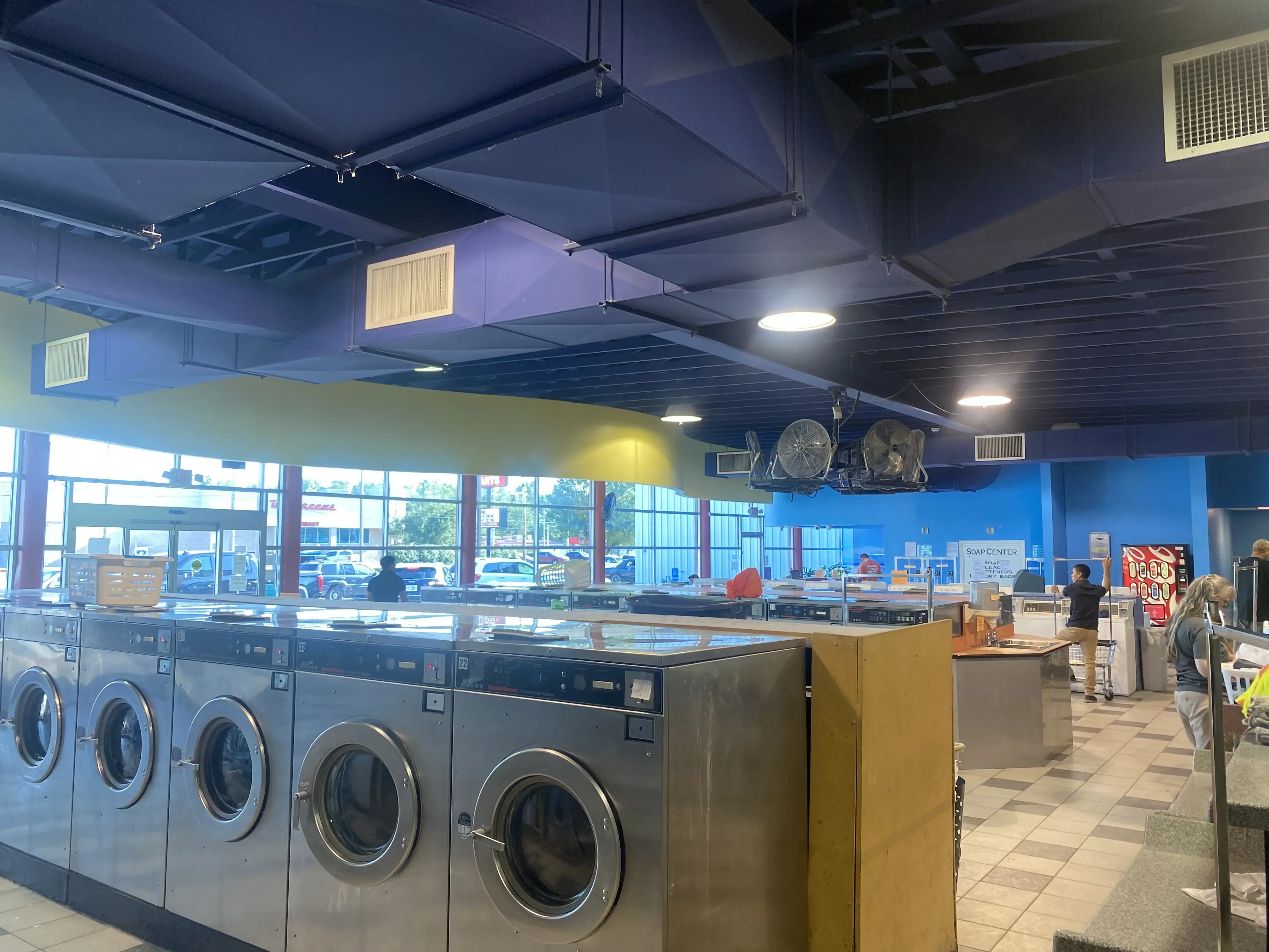 Laundry & Tan Express location
