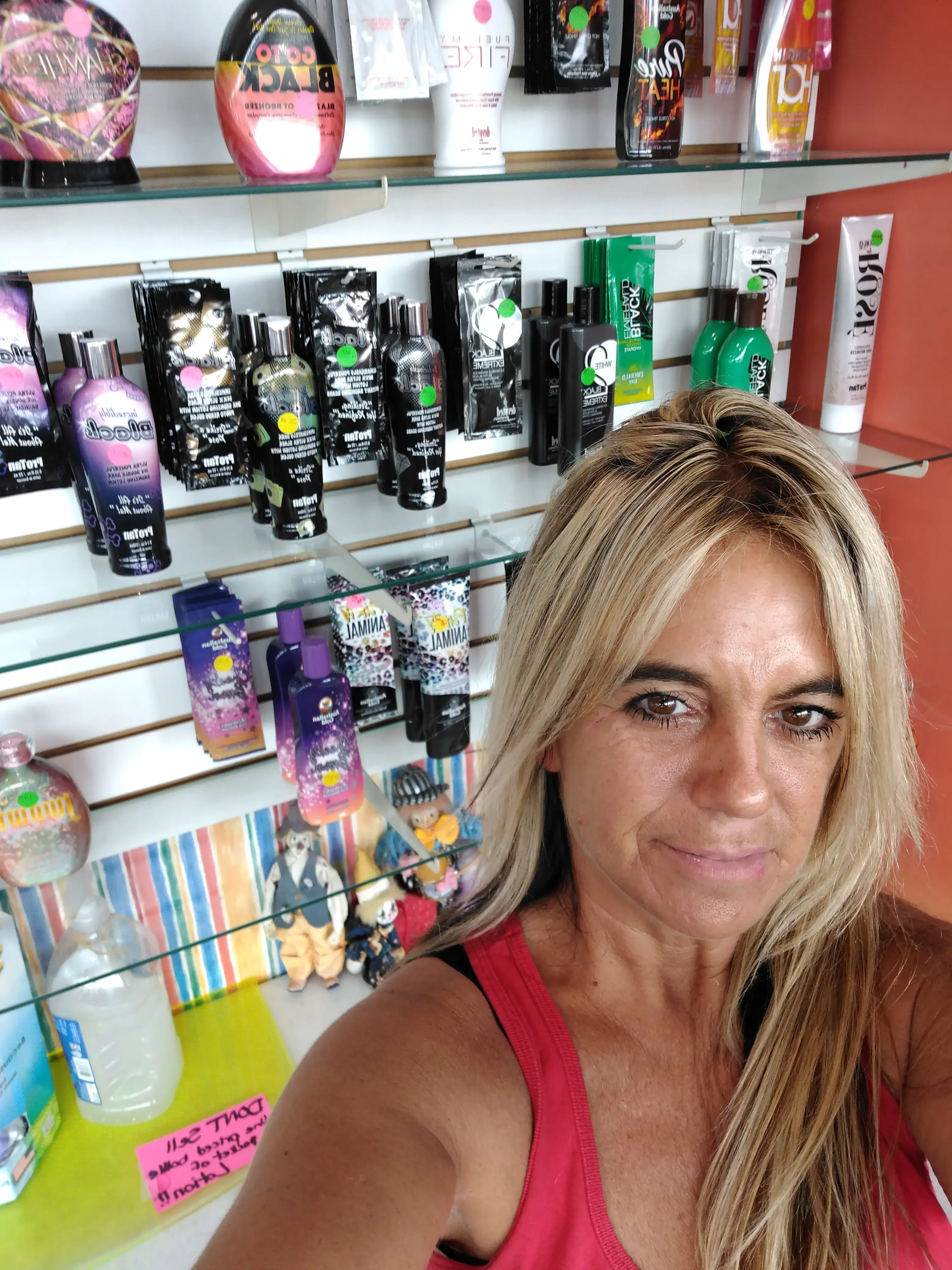 Laundry & Tan Express - Image 18