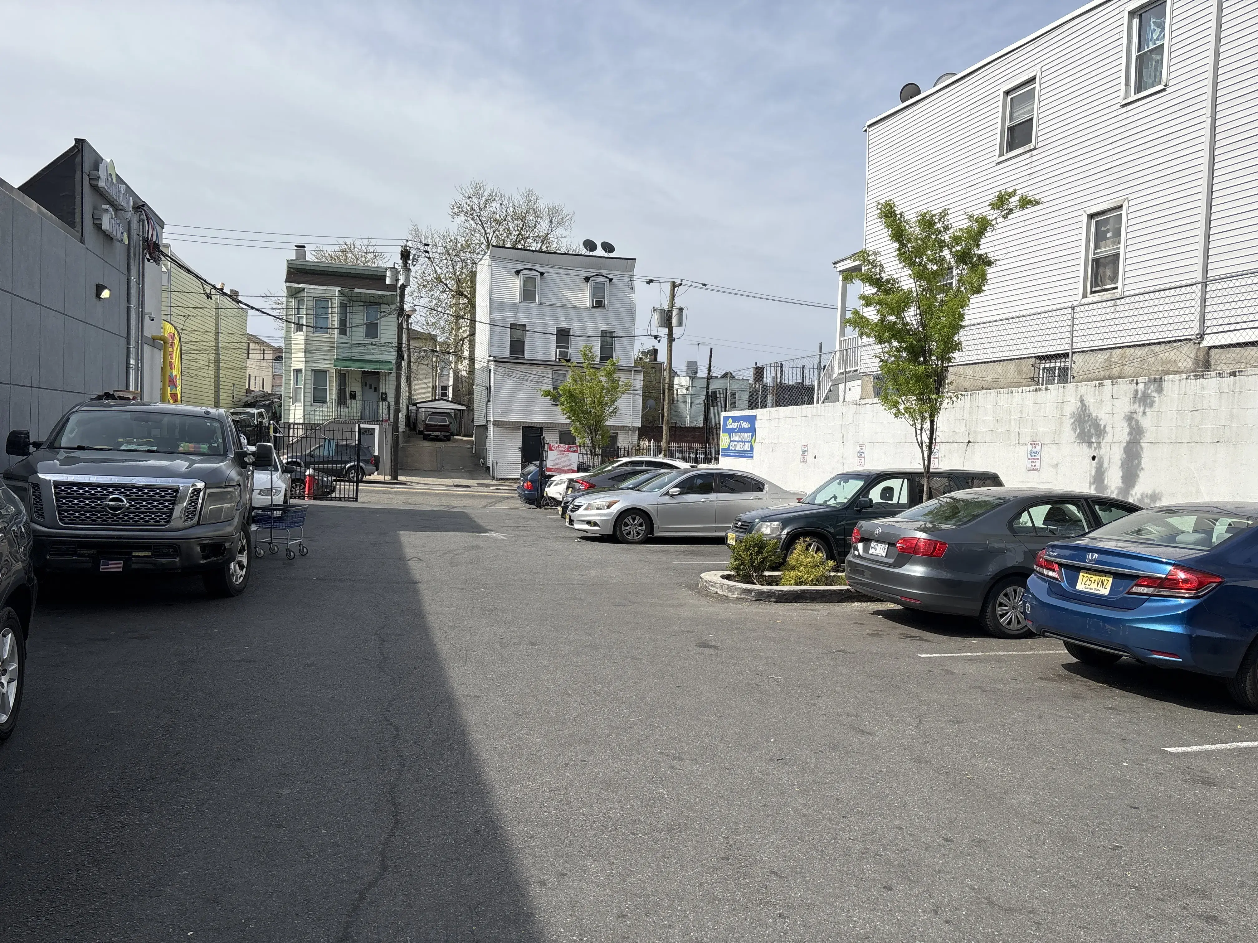 Laundry Time Jersey City - Laundromat, Wash and Fold Laundry Service - Image 12