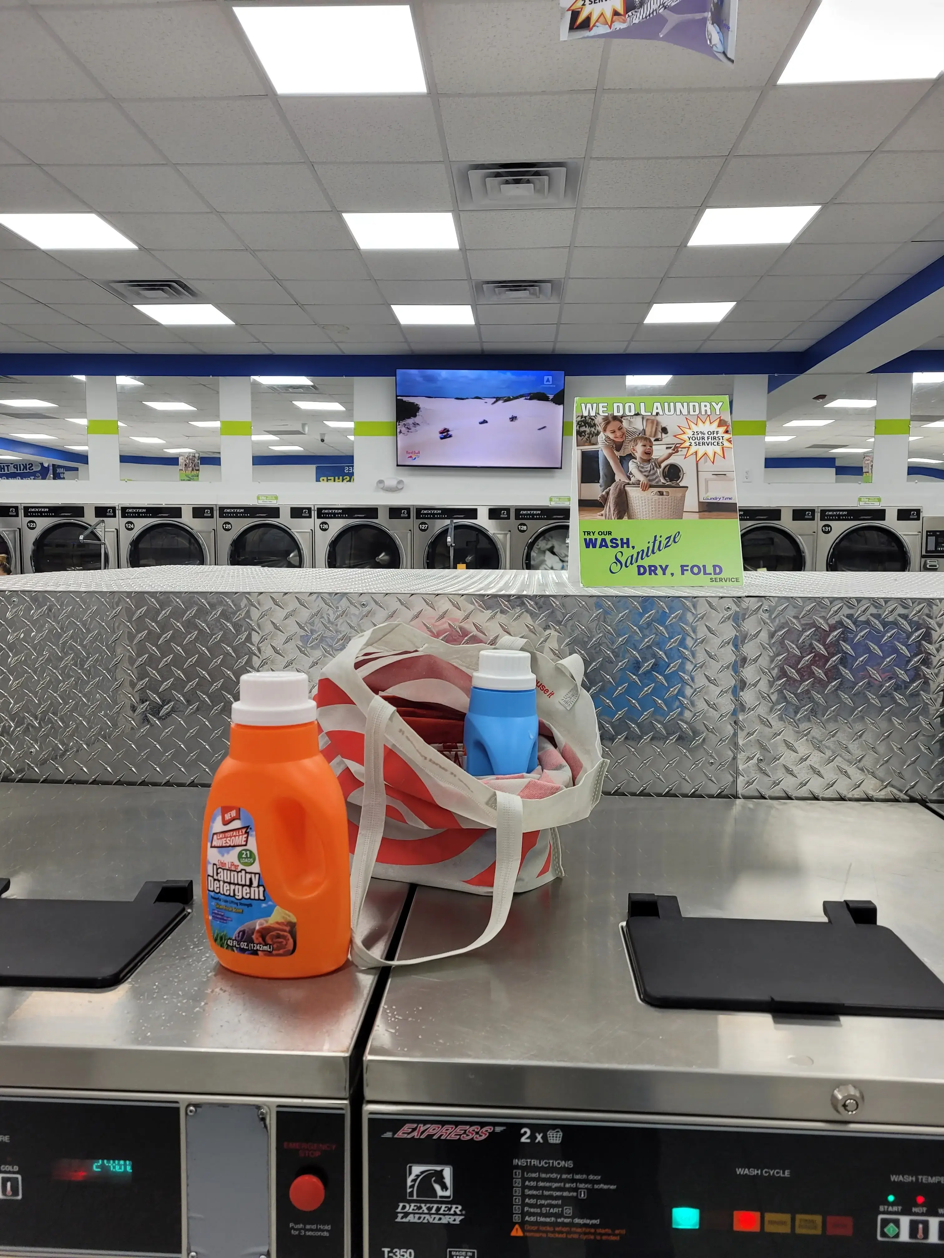 Laundry Time Jersey City - Laundromat, Wash and Fold Laundry Service - Image 19