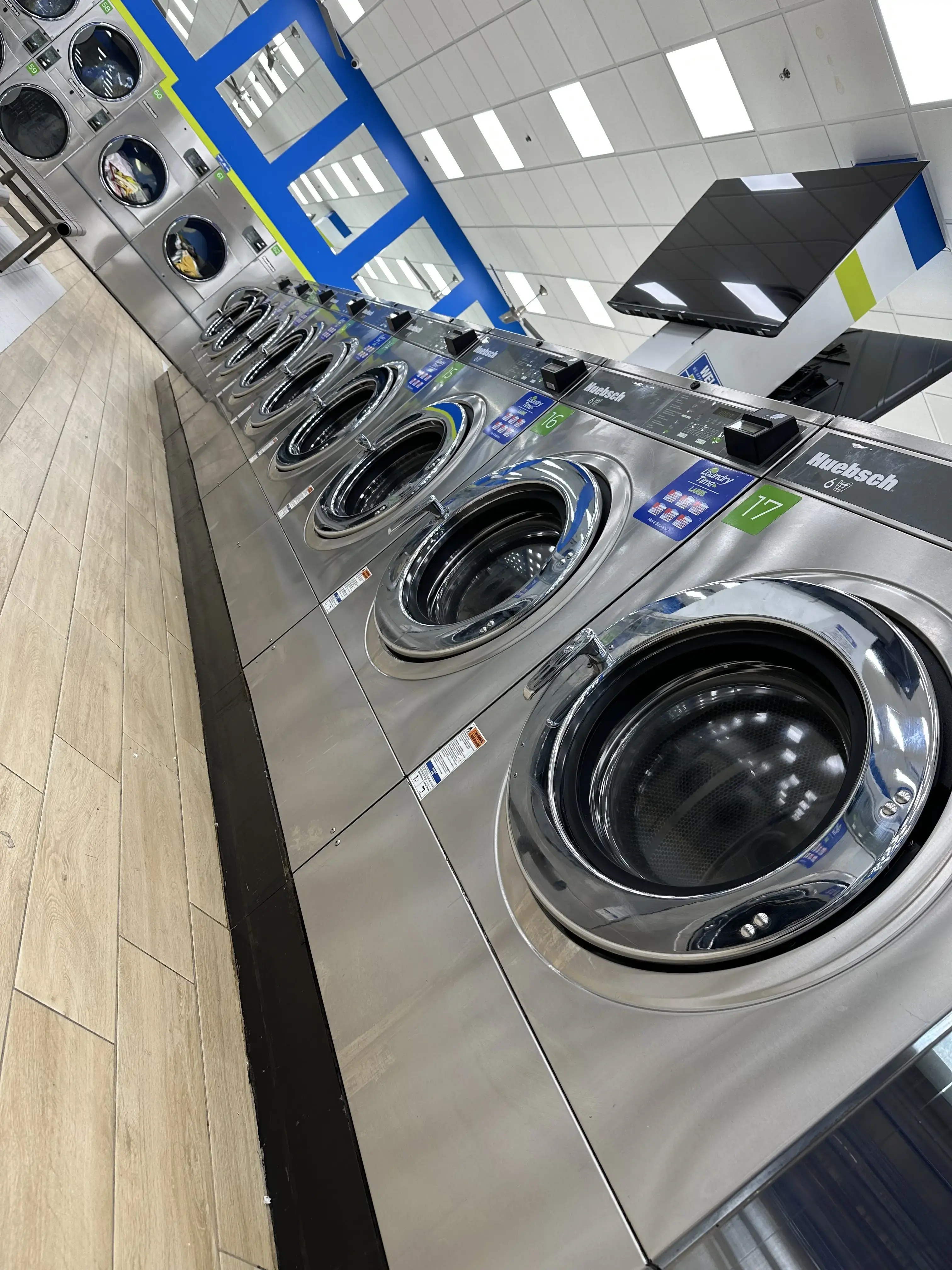 Laundry Time Parkwest thumbnail 5