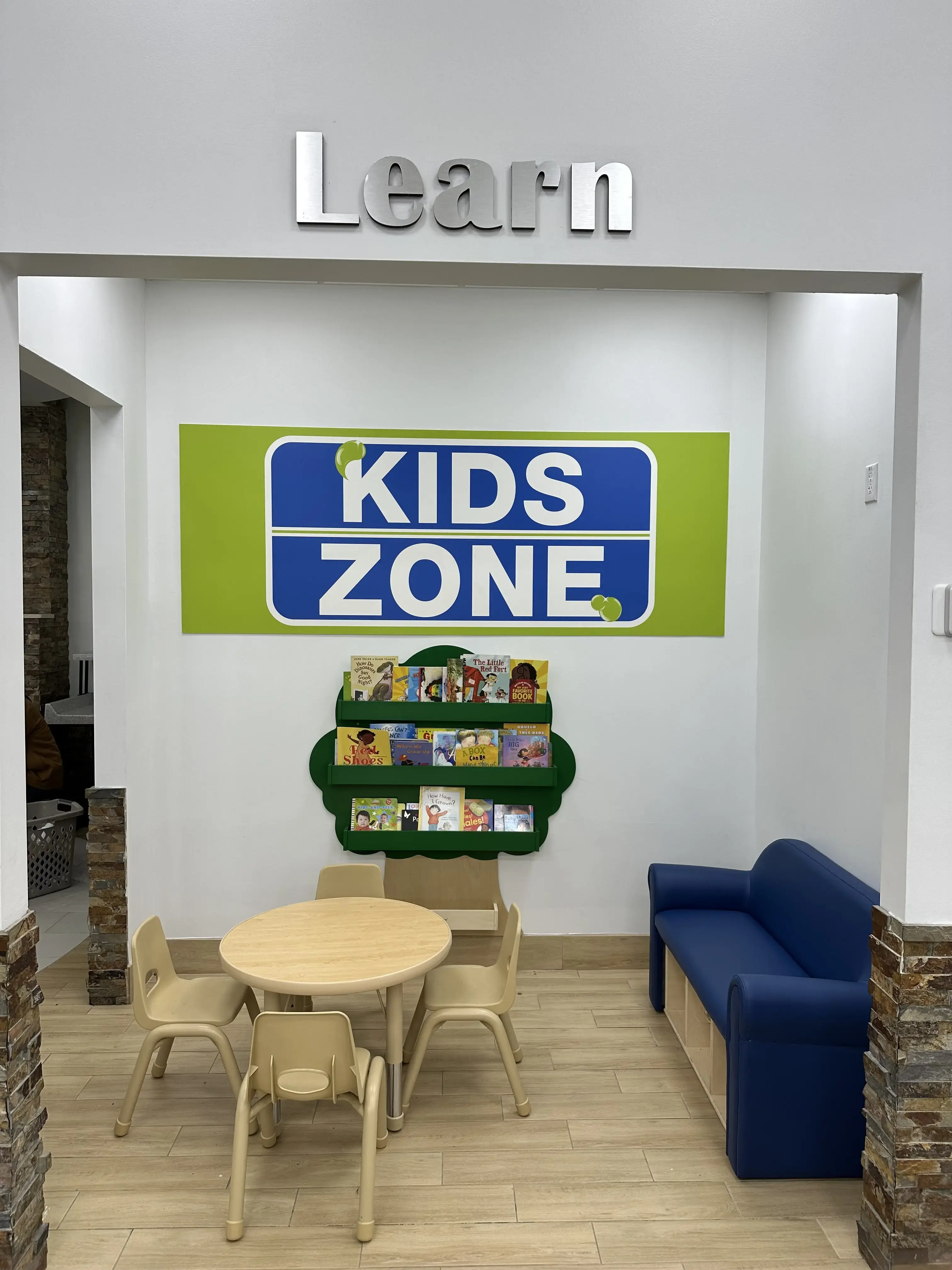 Laundry Time Parkwest - Image 16