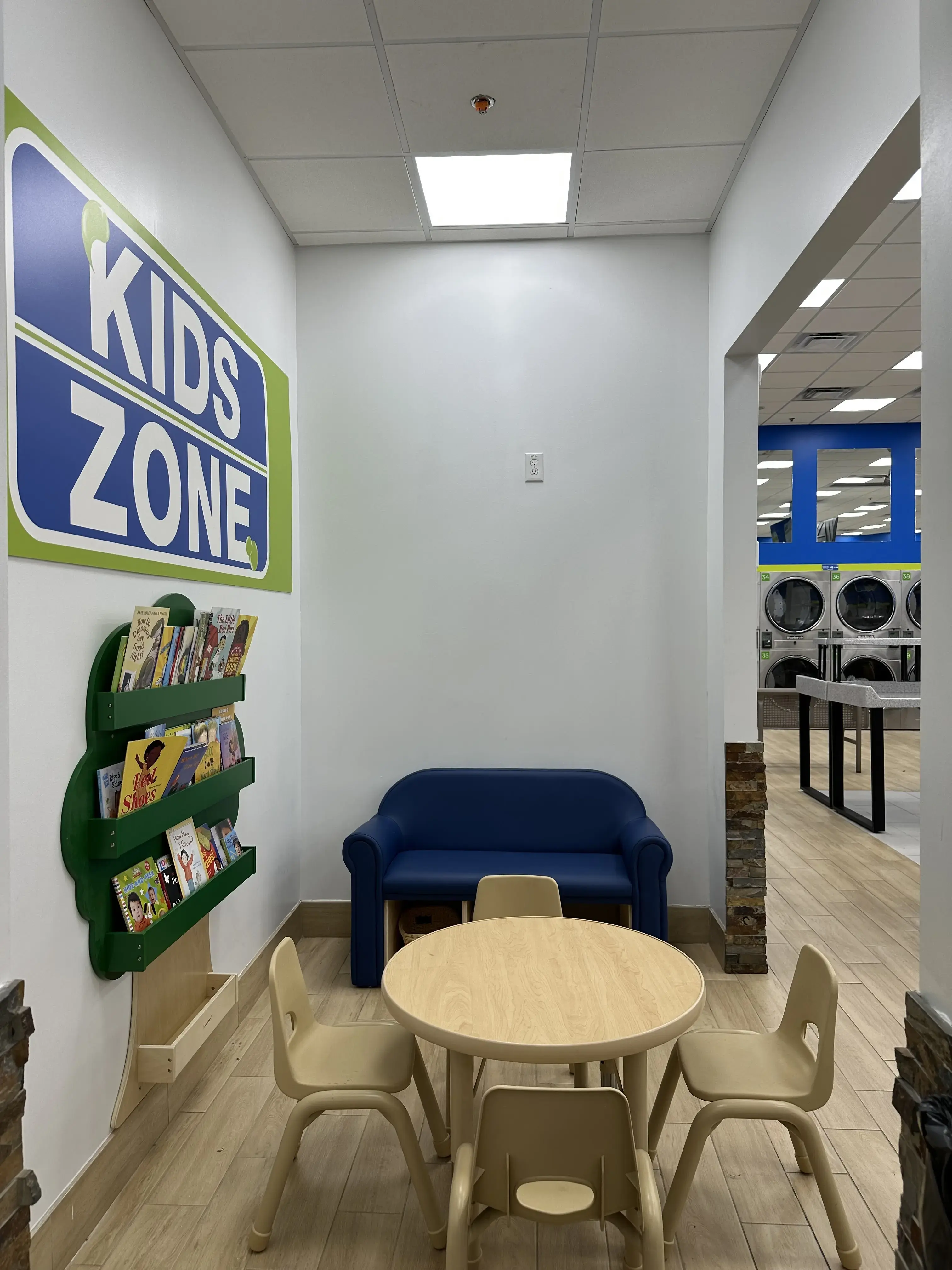 Laundry Time Parkwest - Image 17