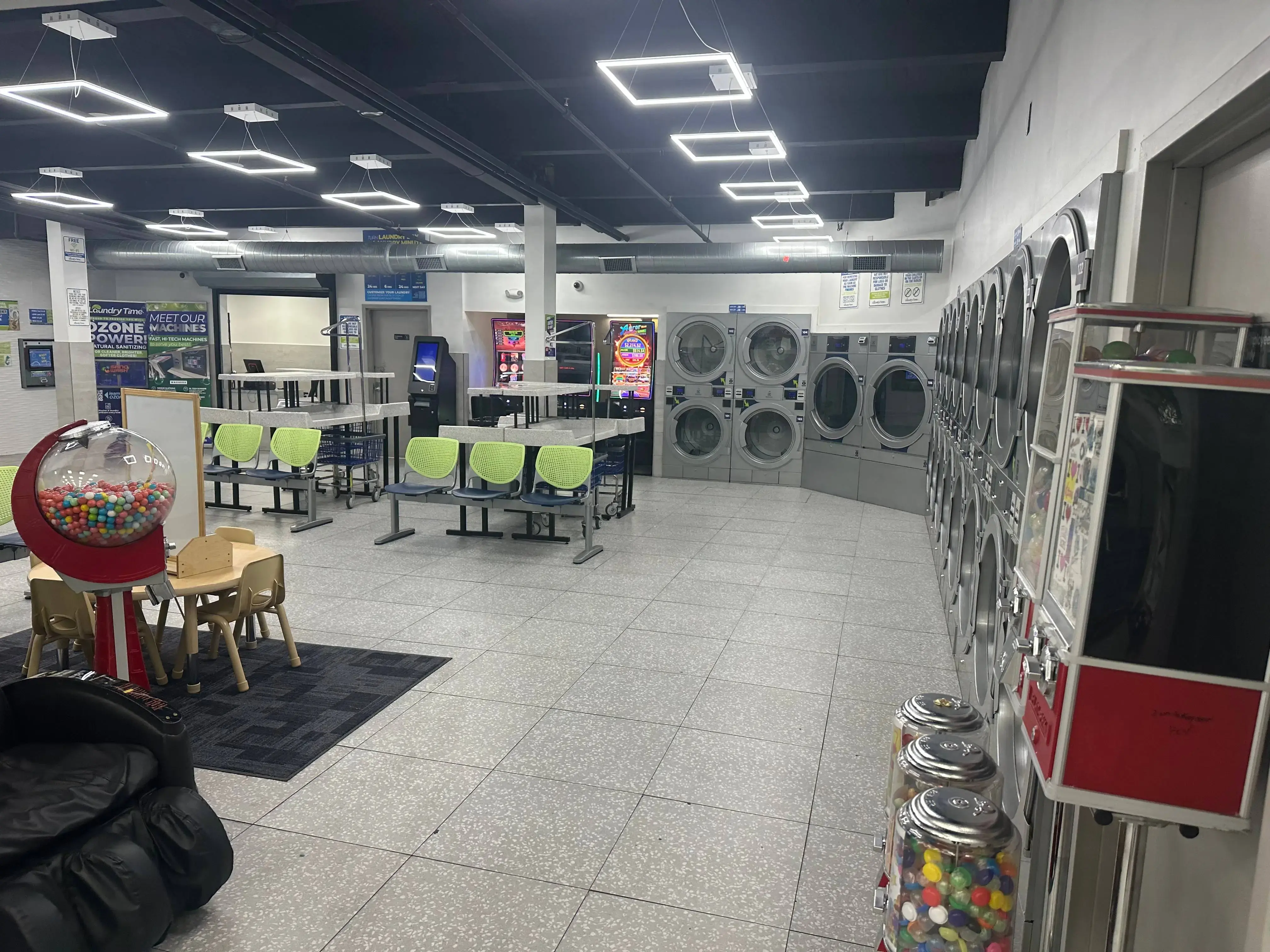 Laundry Time Rising Sun Philadelphia - Laundromat, Wash and Fold Laundry Service thumbnail 16