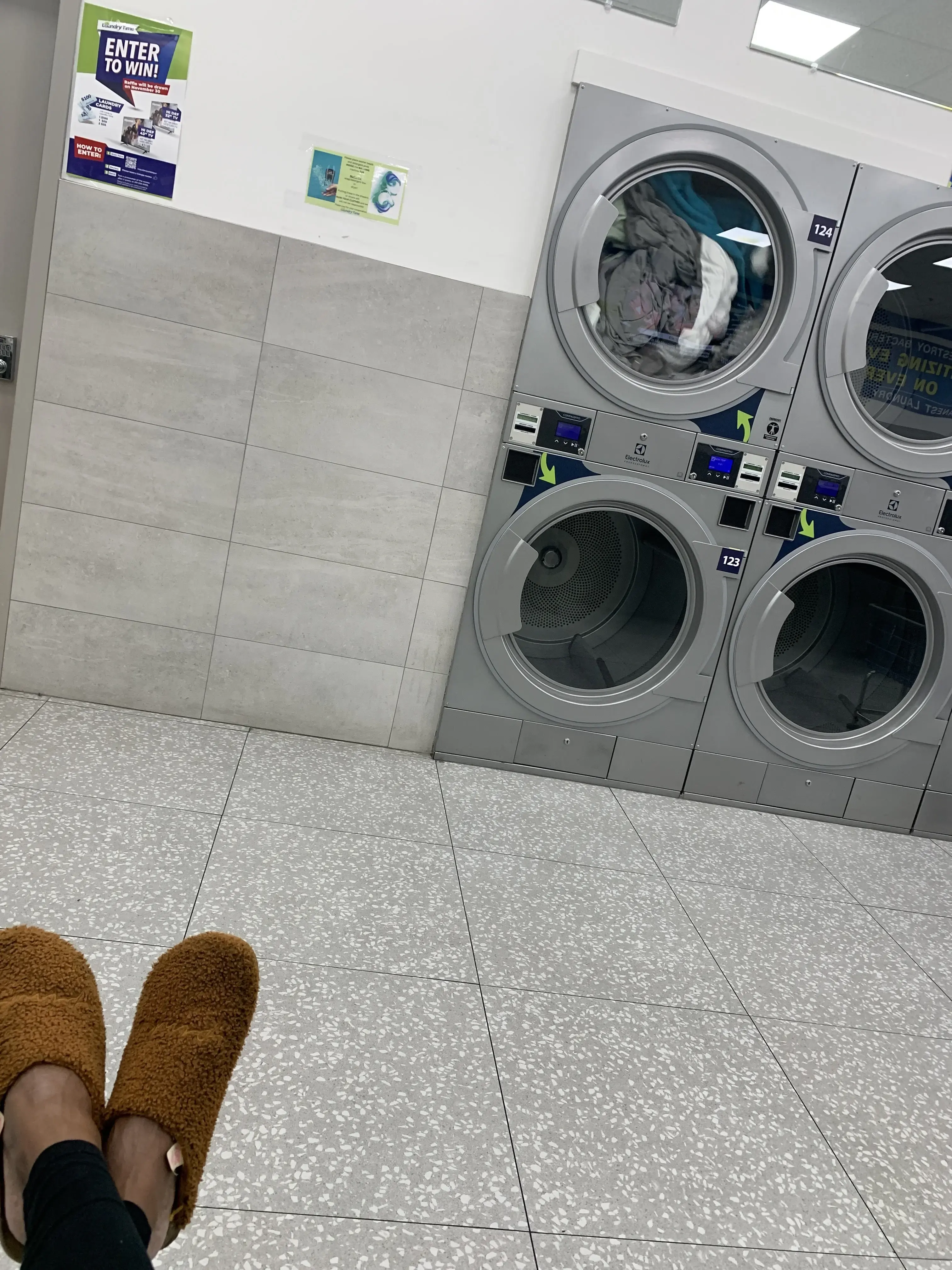 Laundry Time Rising Sun Philadelphia - Laundromat, Wash and Fold Laundry Service thumbnail 20