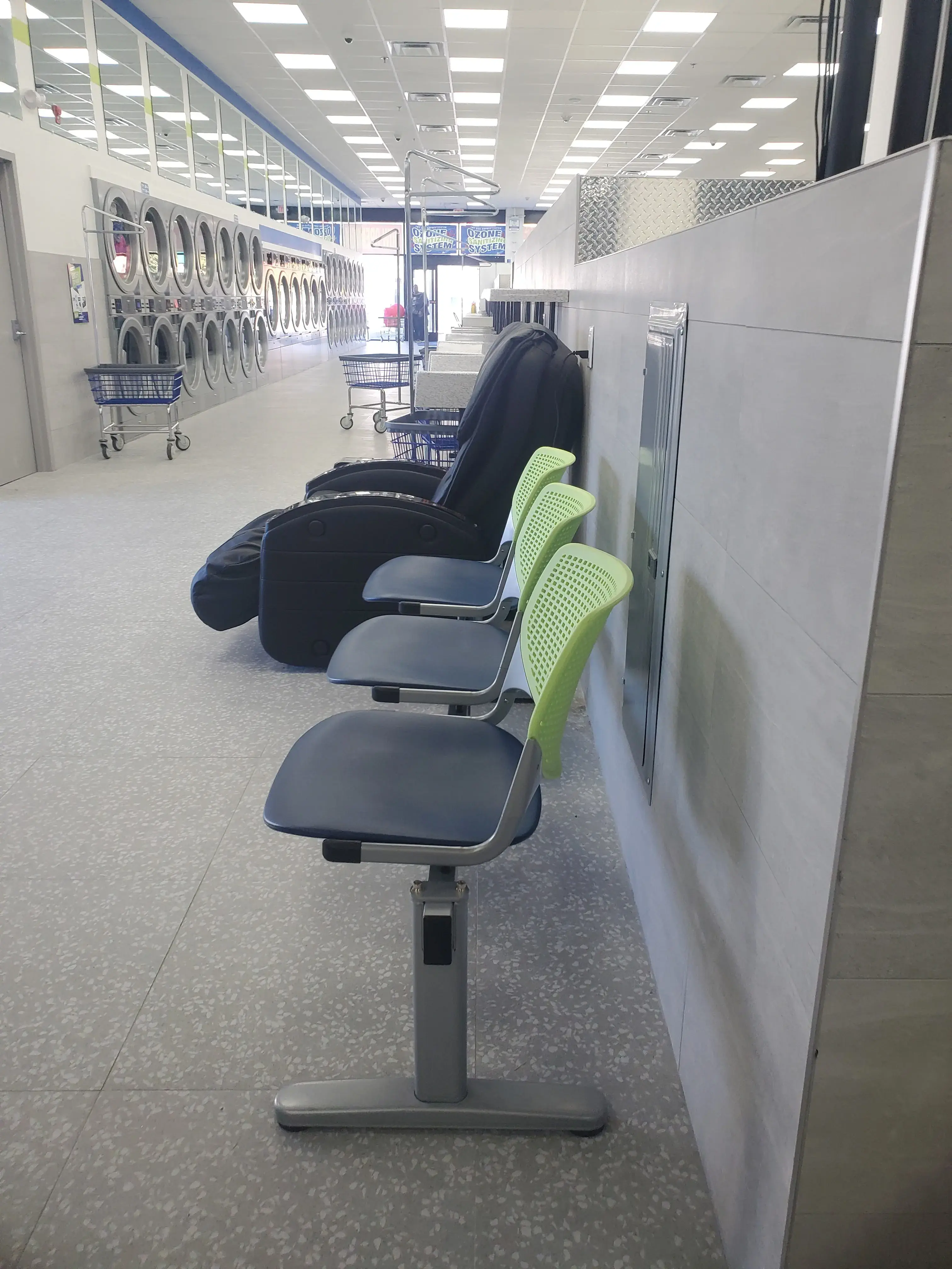 Laundry Time Rising Sun Philadelphia - Laundromat, Wash and Fold Laundry Service - Image 15