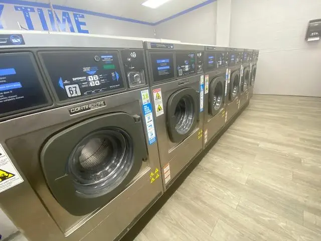 Laundry Time Tarzana thumbnail 16