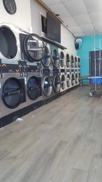 Laundry Time Tarzana thumbnail 19