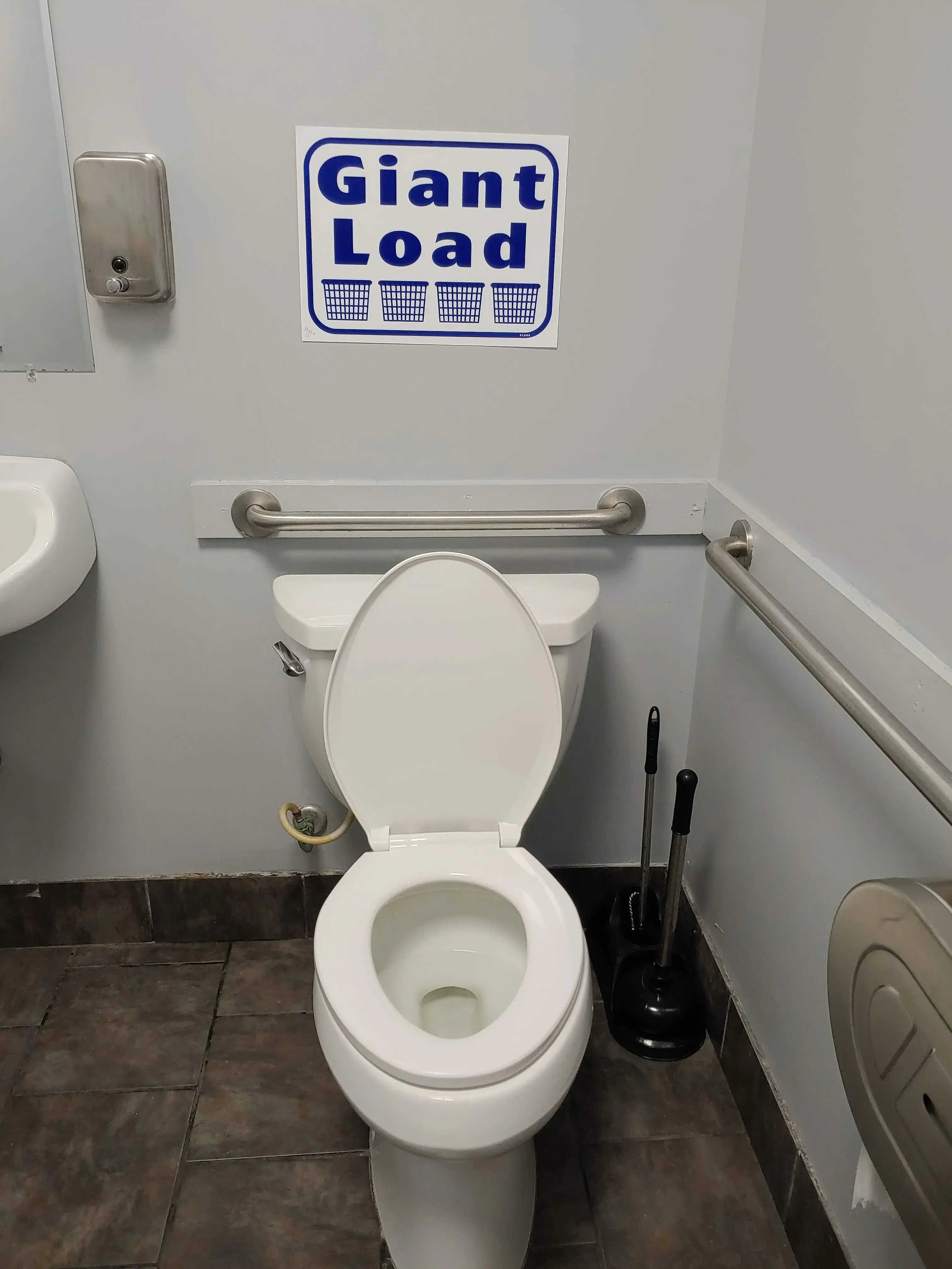Laundry Today - Gulf Park Plaza - Image 18