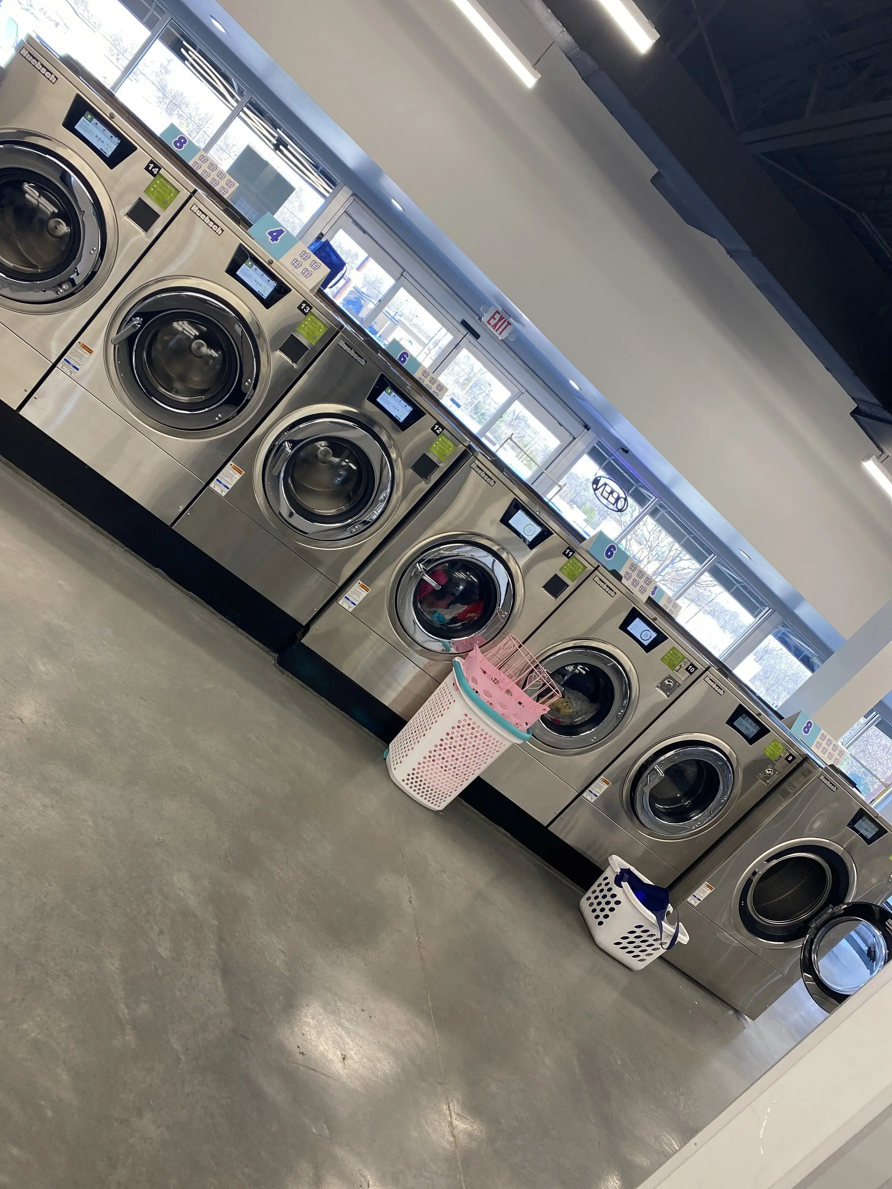 Laundry Unlimited thumbnail 20