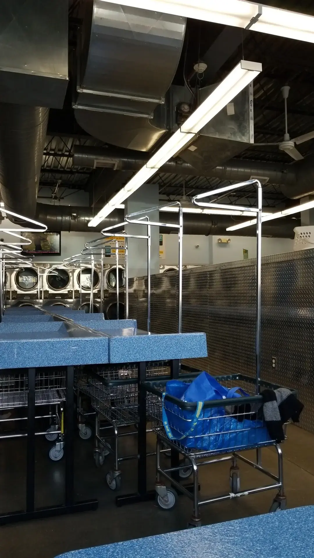 Laundry Warehouse Elizabeth – Bayway Circle thumbnail 15