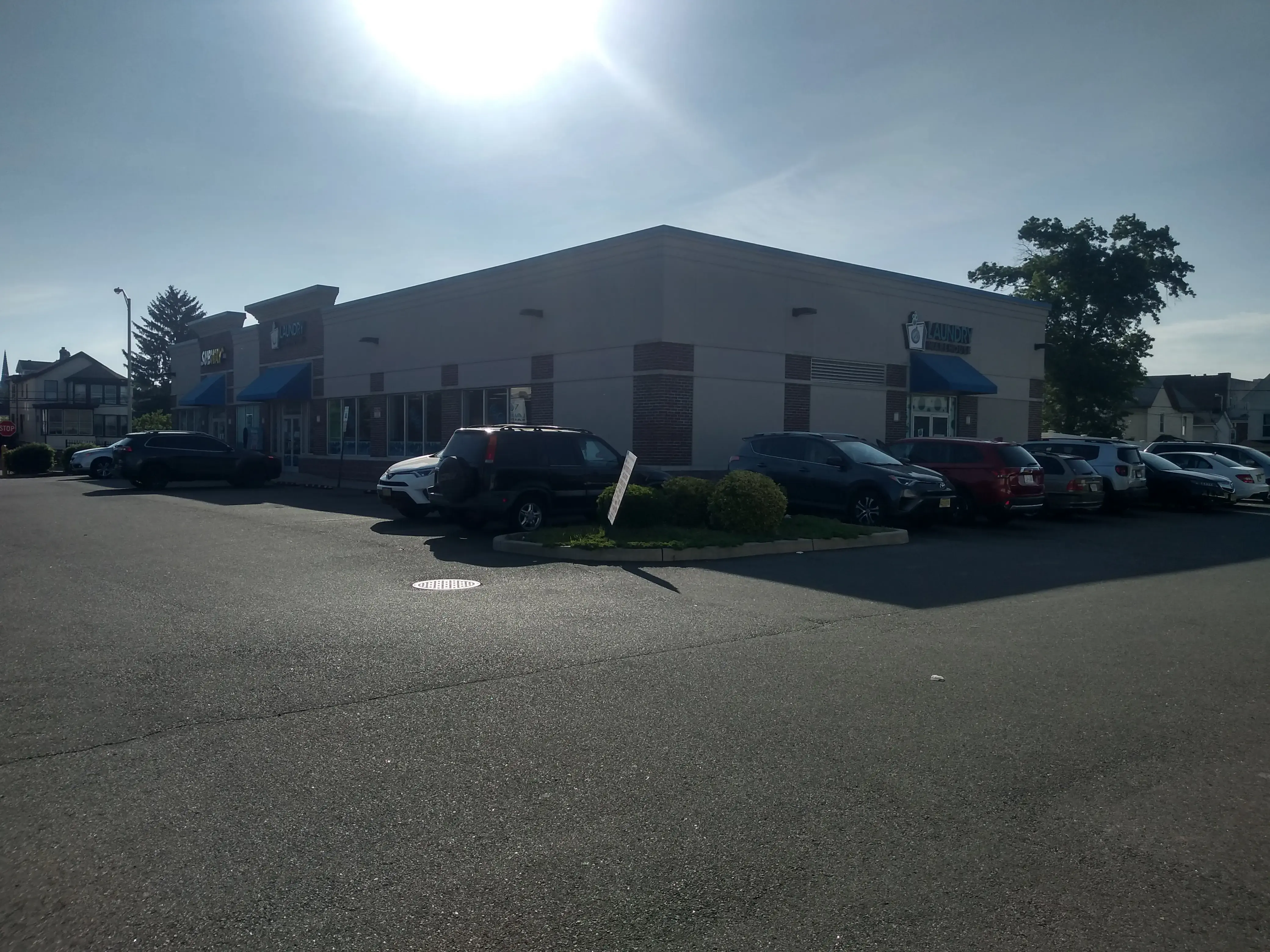 Laundry Warehouse Elizabeth – Elizabeth Avenue thumbnail 8
